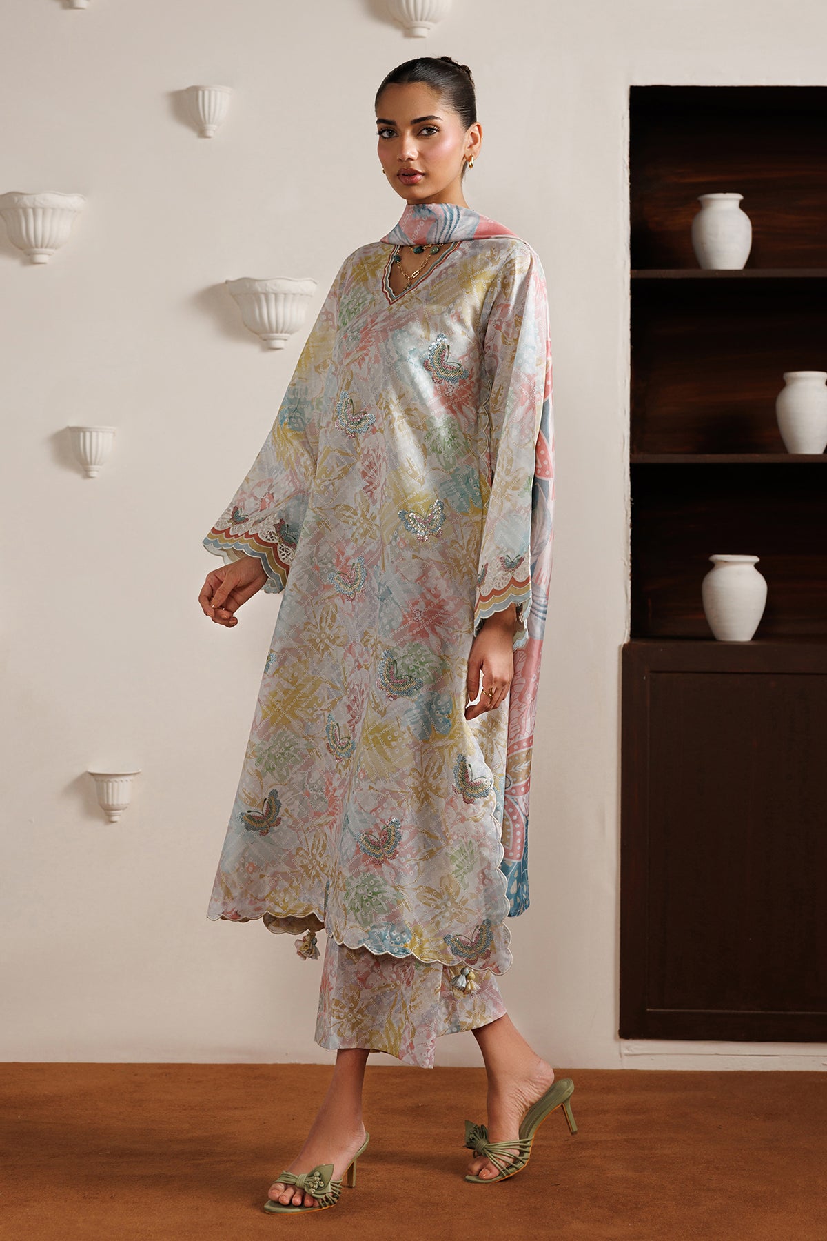 EMBROIDERED LAWN SF-4526