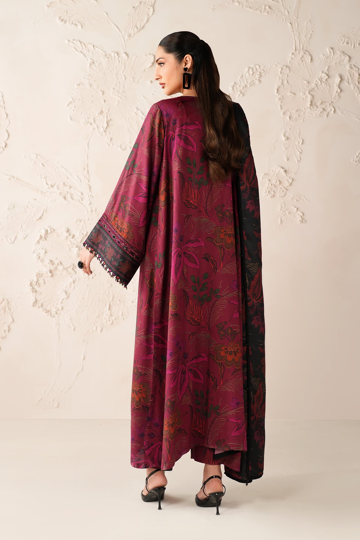 EMBROIDERED PRINTED VISCOSE SF-4304