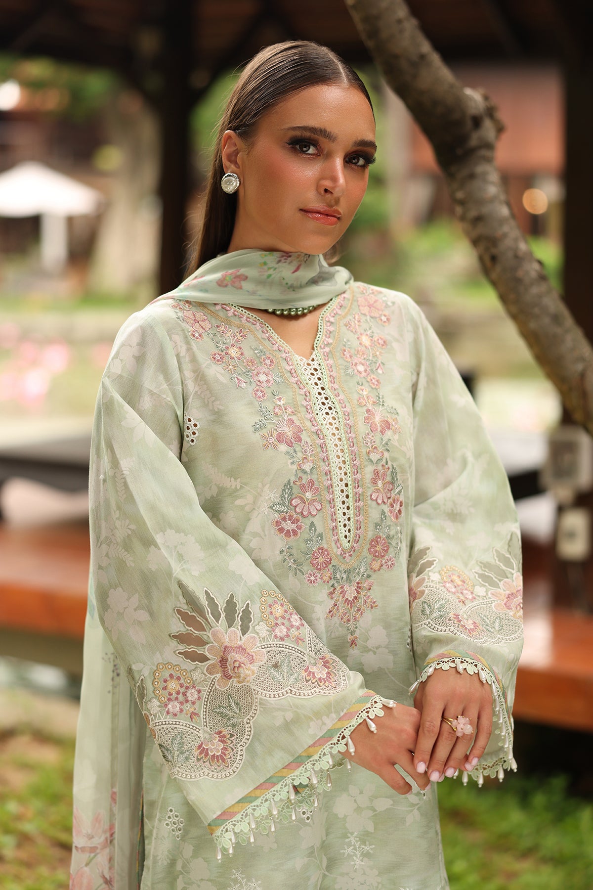 EMBROIDERED LAWN SF-4249