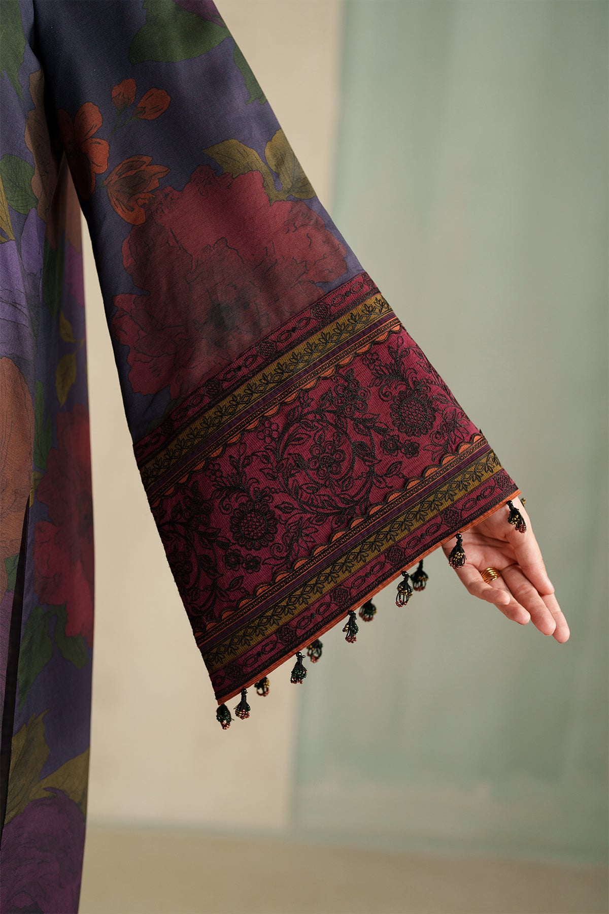 EMBROIDERED KHADDAR SF-4325