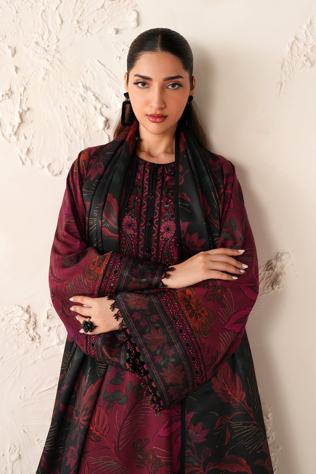 EMBROIDERED PRINTED VISCOSE UF-4304