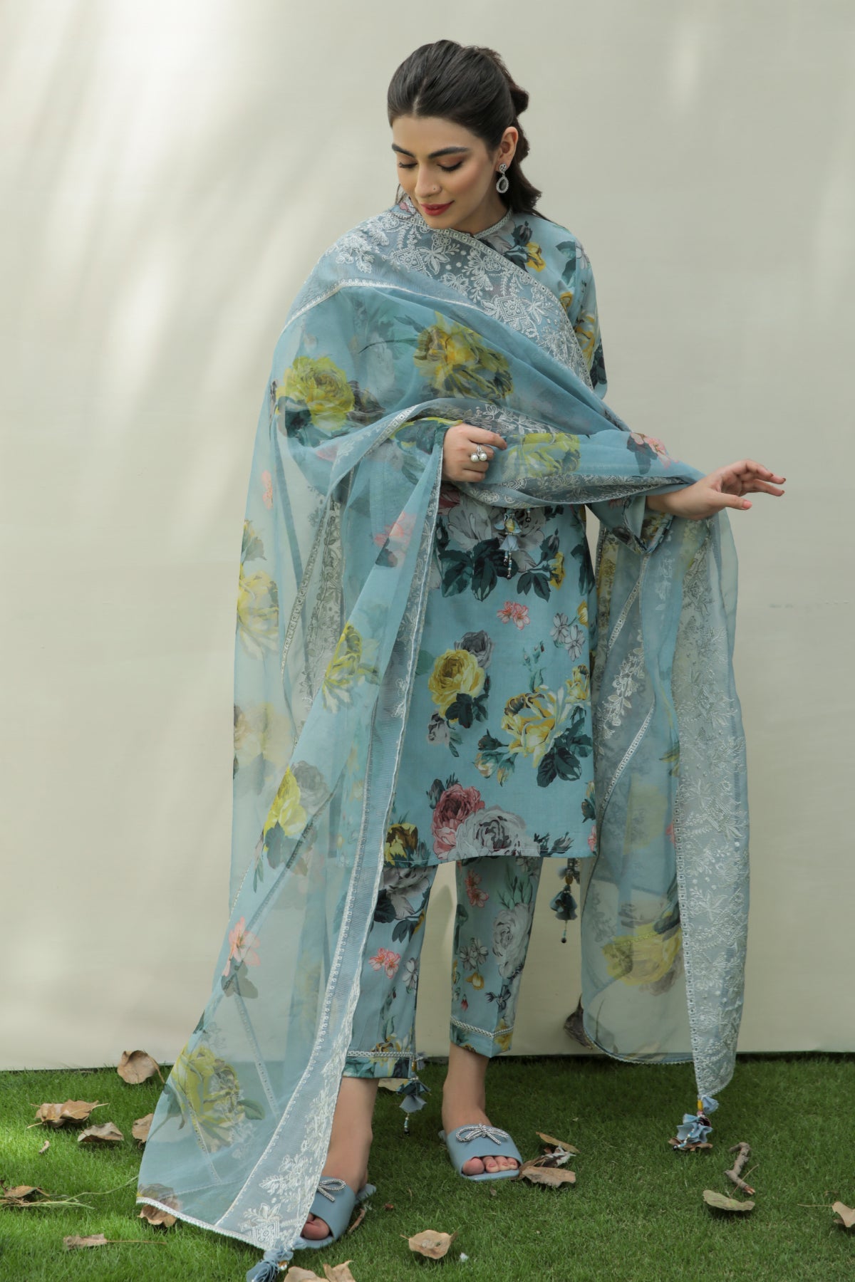 EMBROIDERED LAWN SF-211