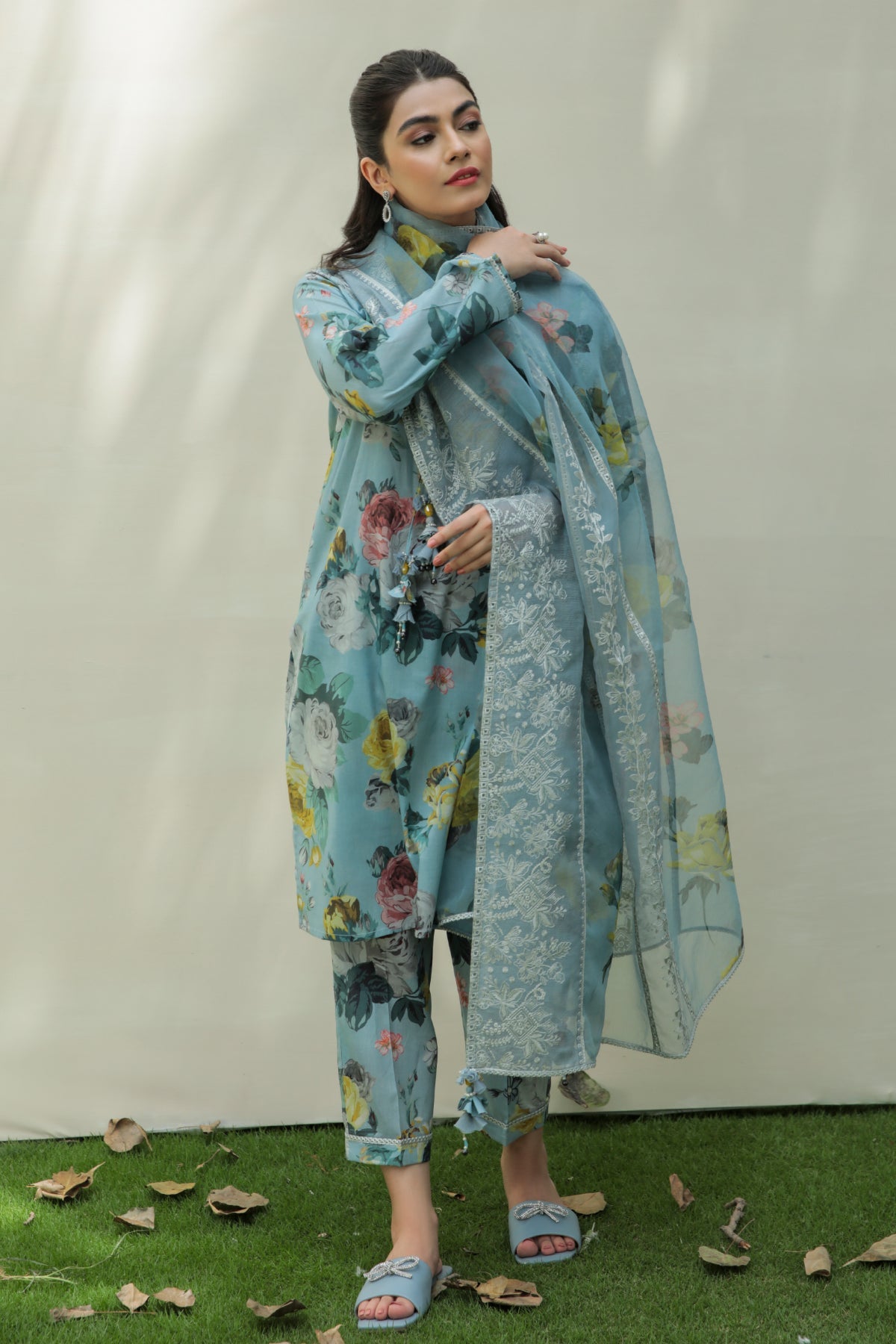 EMBROIDERED LAWN SF-211