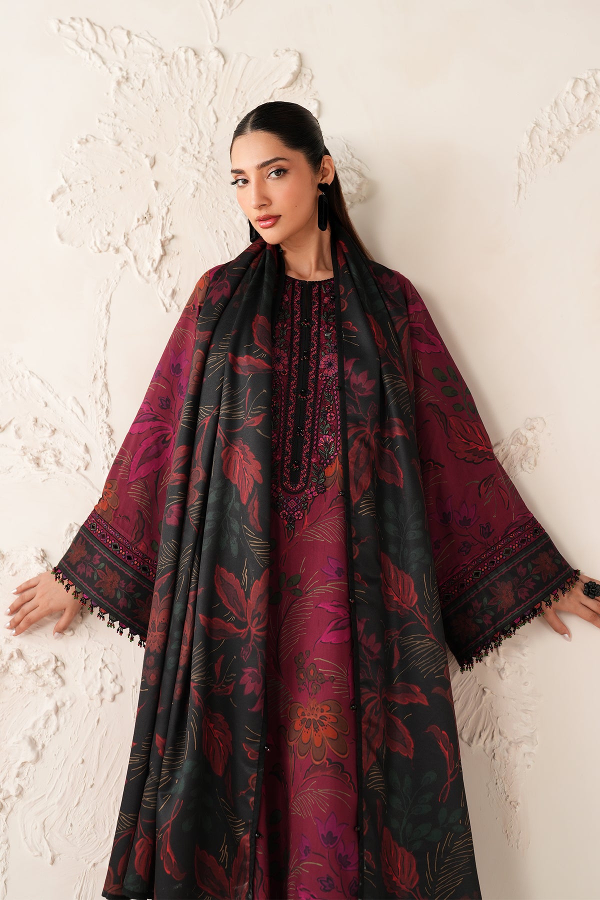 EMBROIDERED PRINTED VISCOSE UF-4304