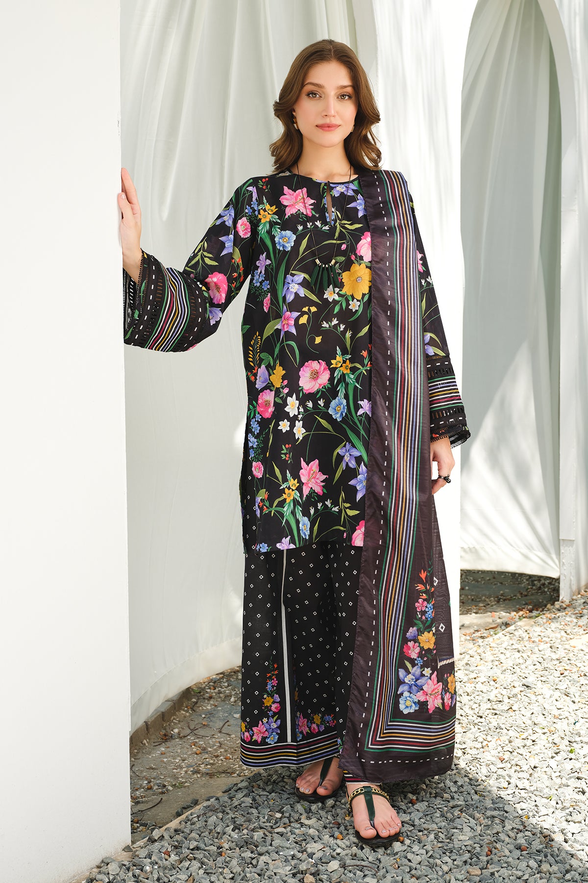 DIGITAL PRINTED LAWN UF-644