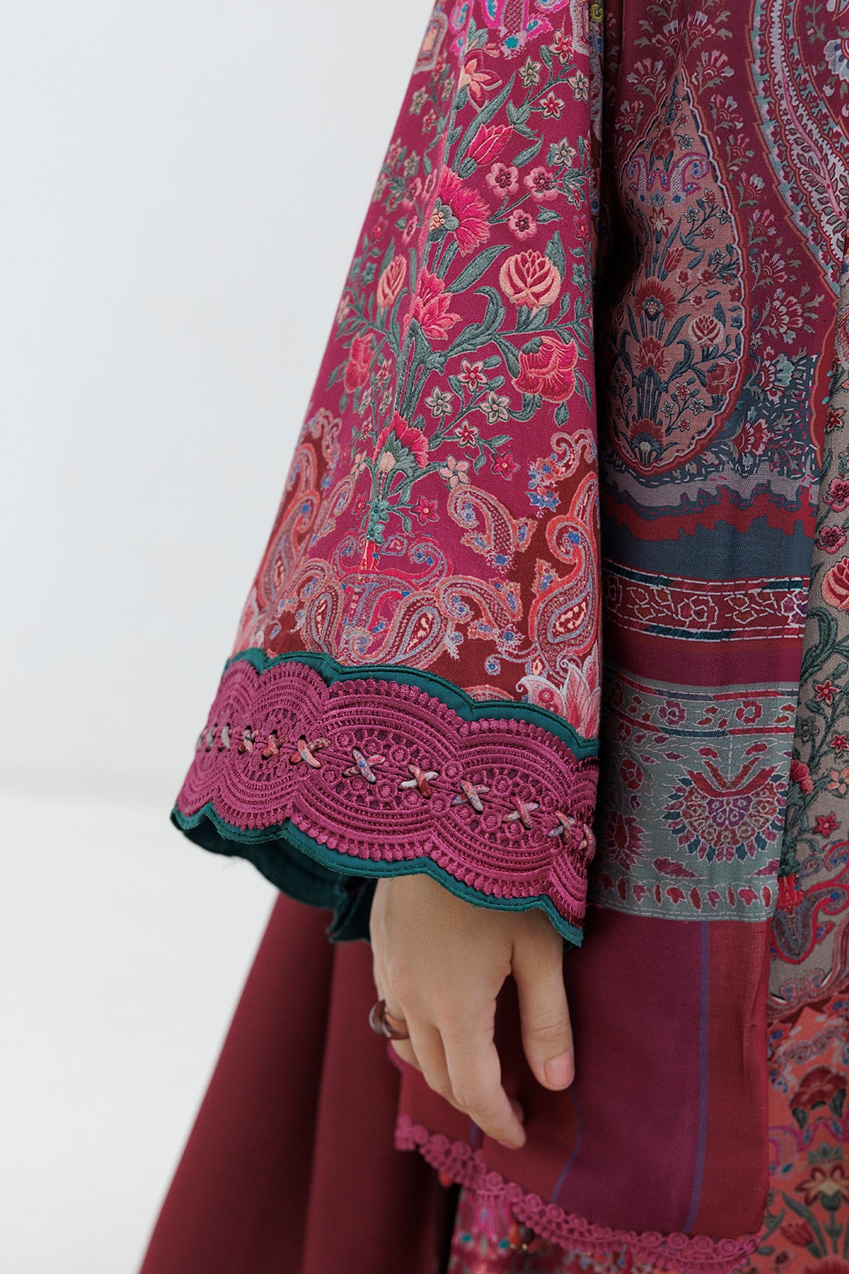 PRINTED VISCOSE SILK UF-4584
