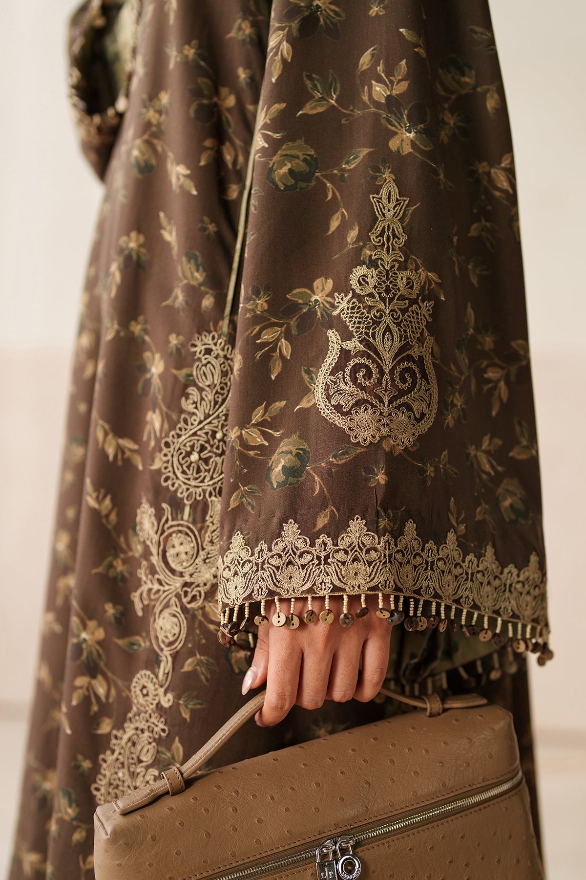 EMBROIDERED VISCOSE SILK SF-4281