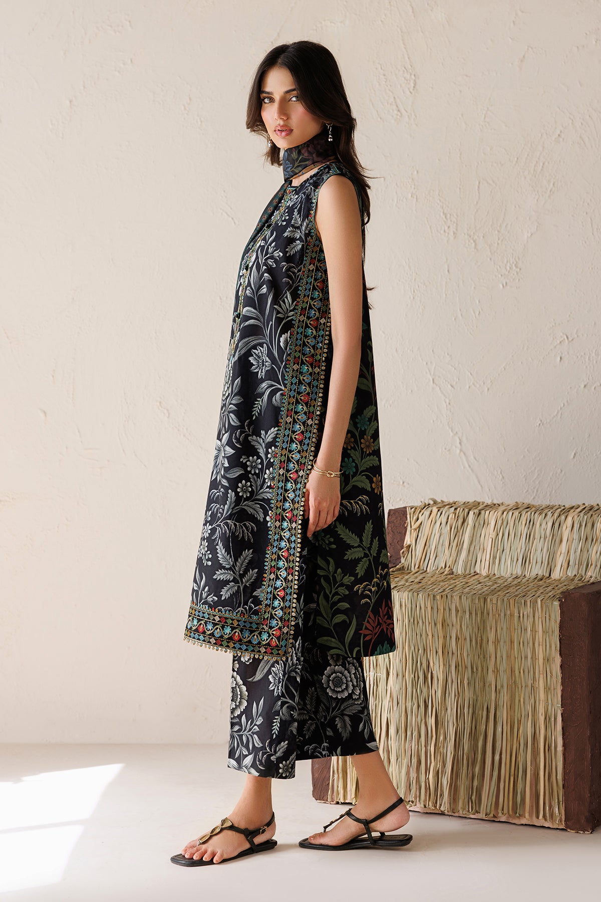 EMBROIDERED LAWN SF-4516