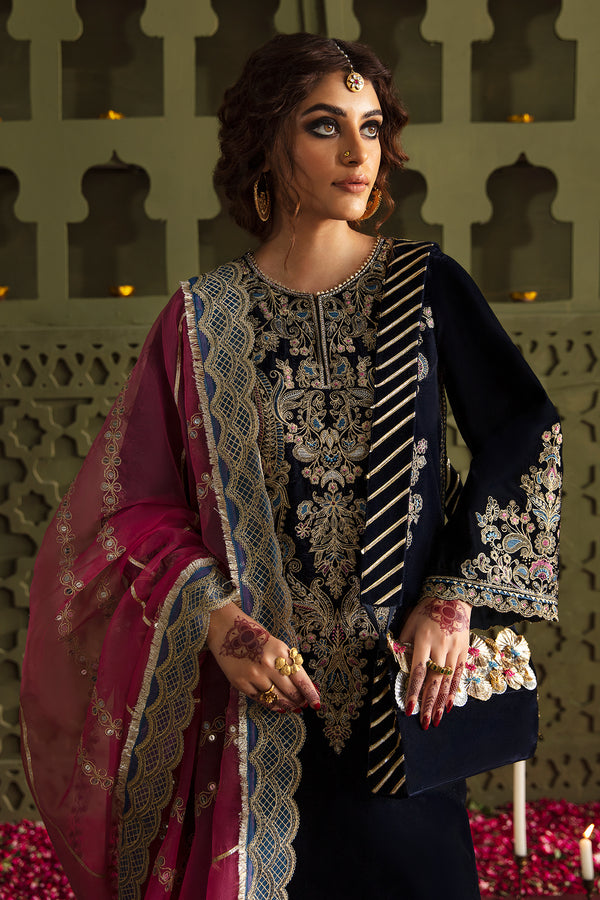 Unstitched '23 Vol. 1 - Look 01