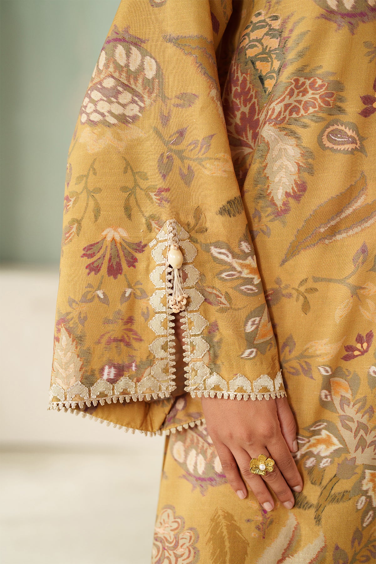 EMBROIDERED KHADDAR SF-4326