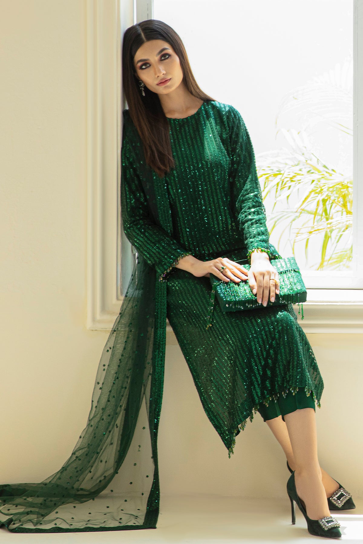 EMBROIDERED NET UF-386