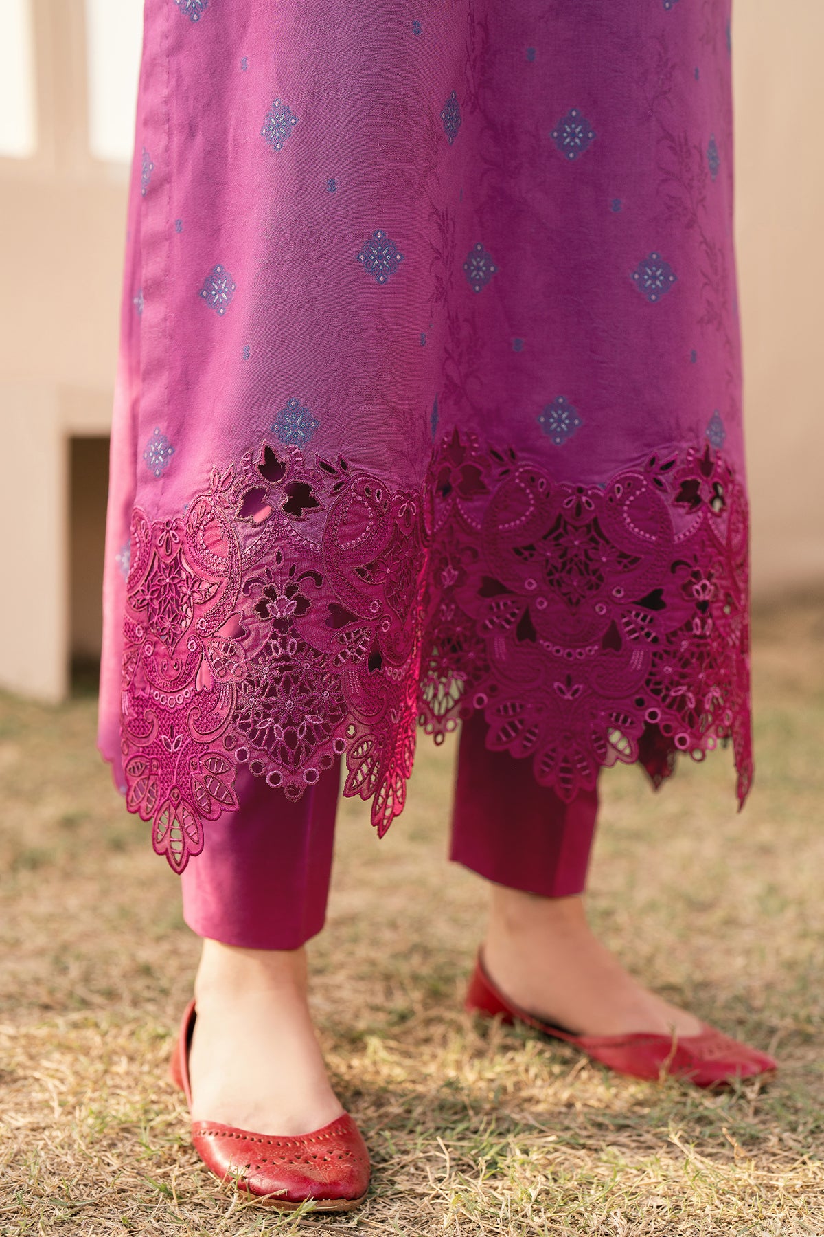 EMBROIDERED LAWN PR-915