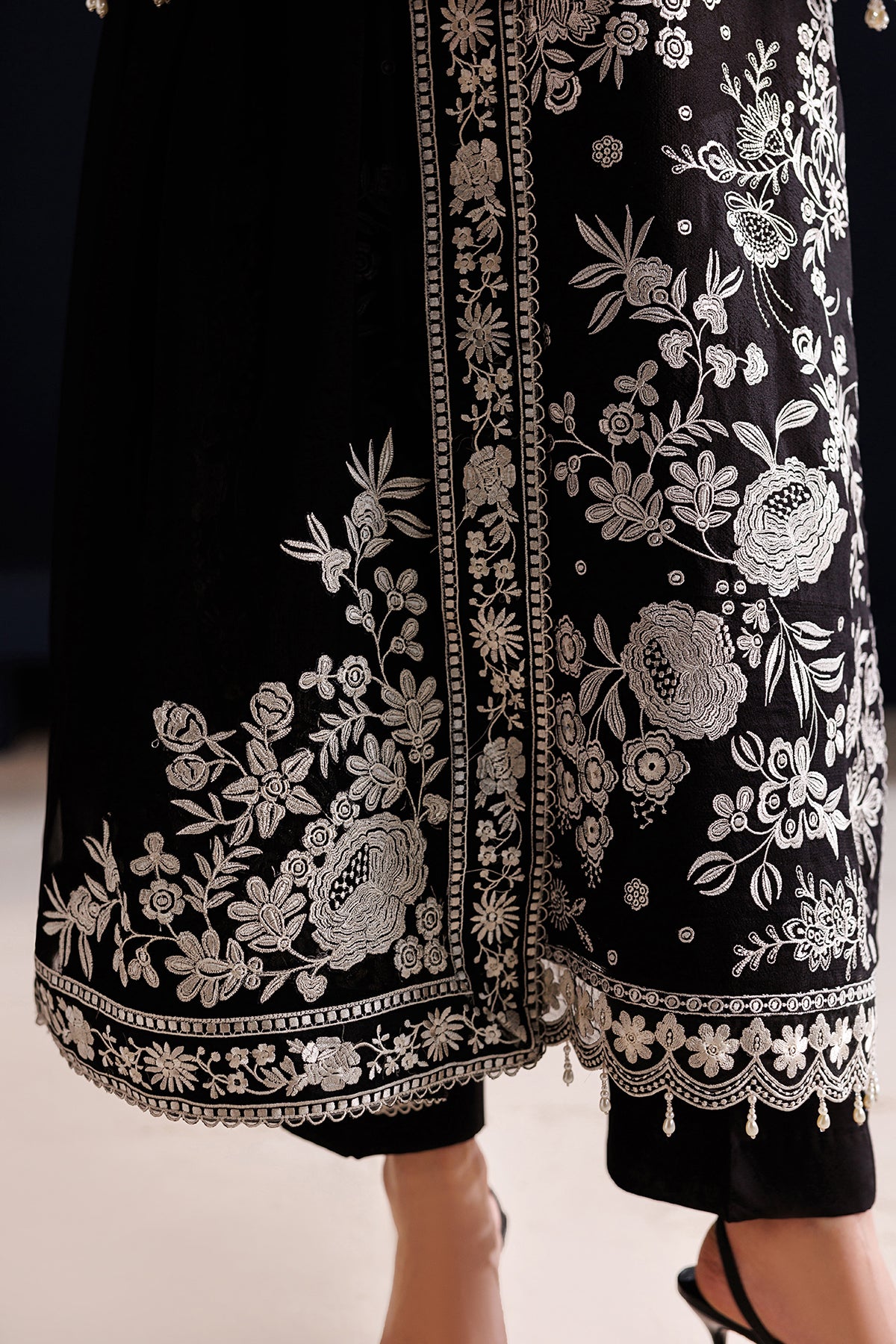EMBROIDERED COTTON NET UF-4441