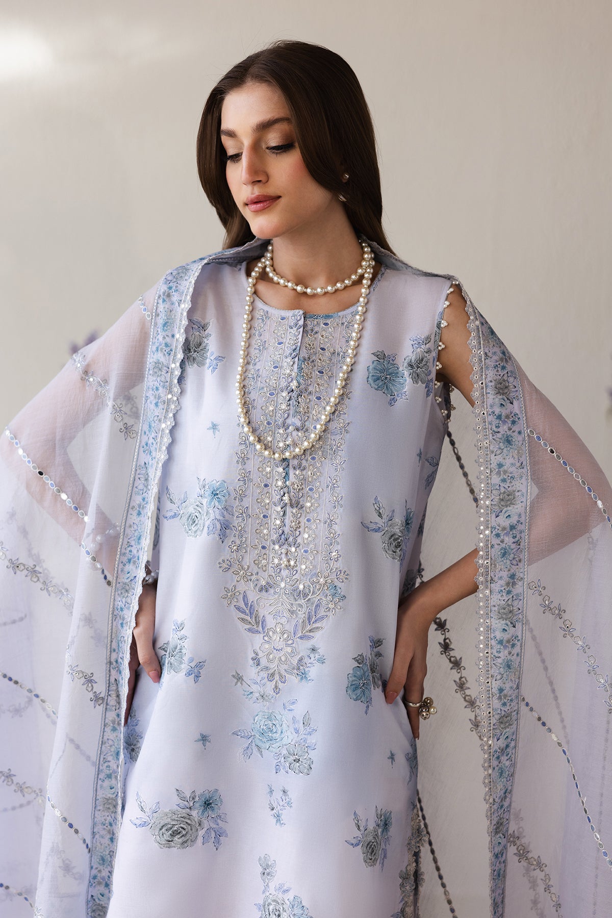 EMBROIDERED LAWN UF-4424