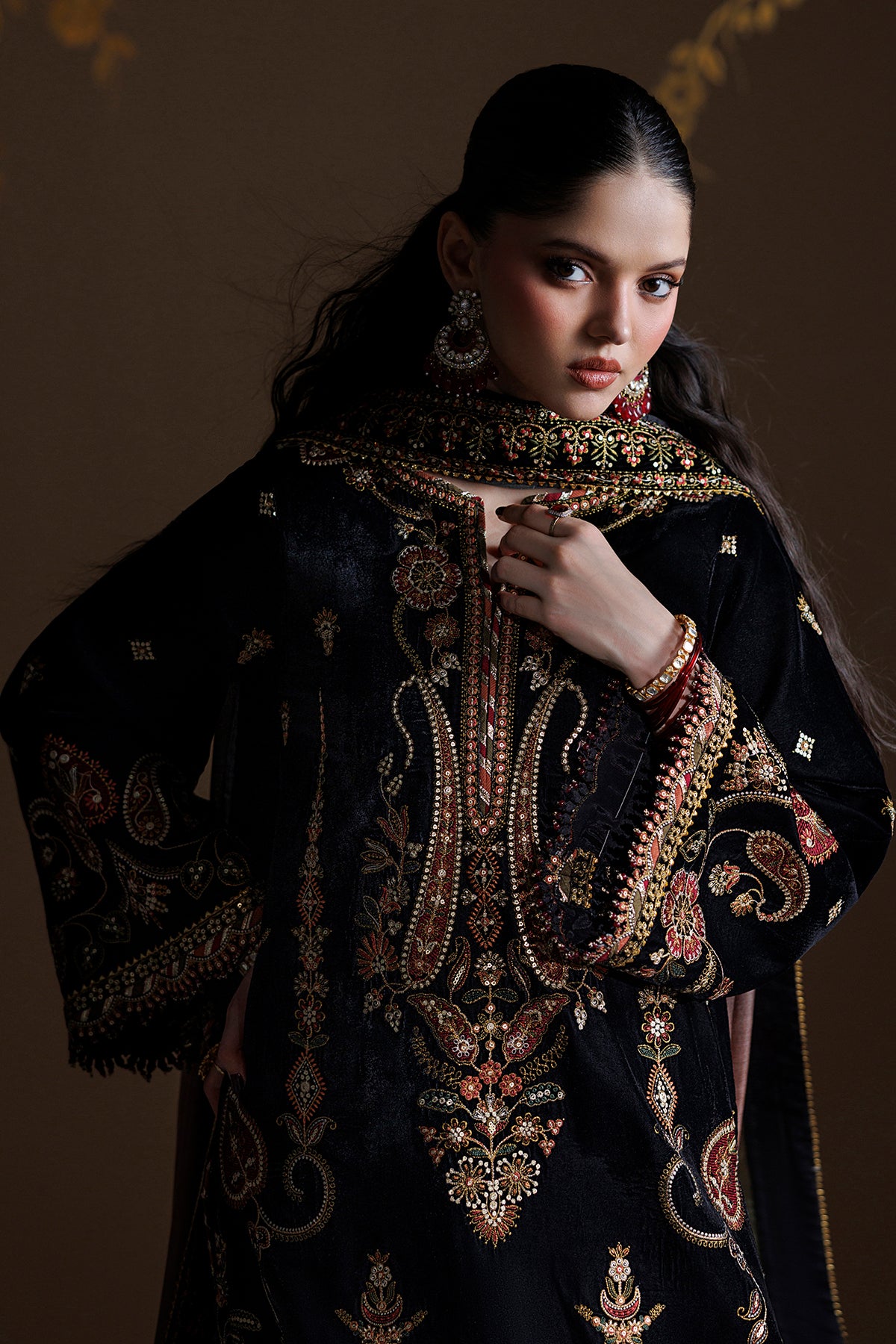 EMBROIDERED VELVET UF-4547