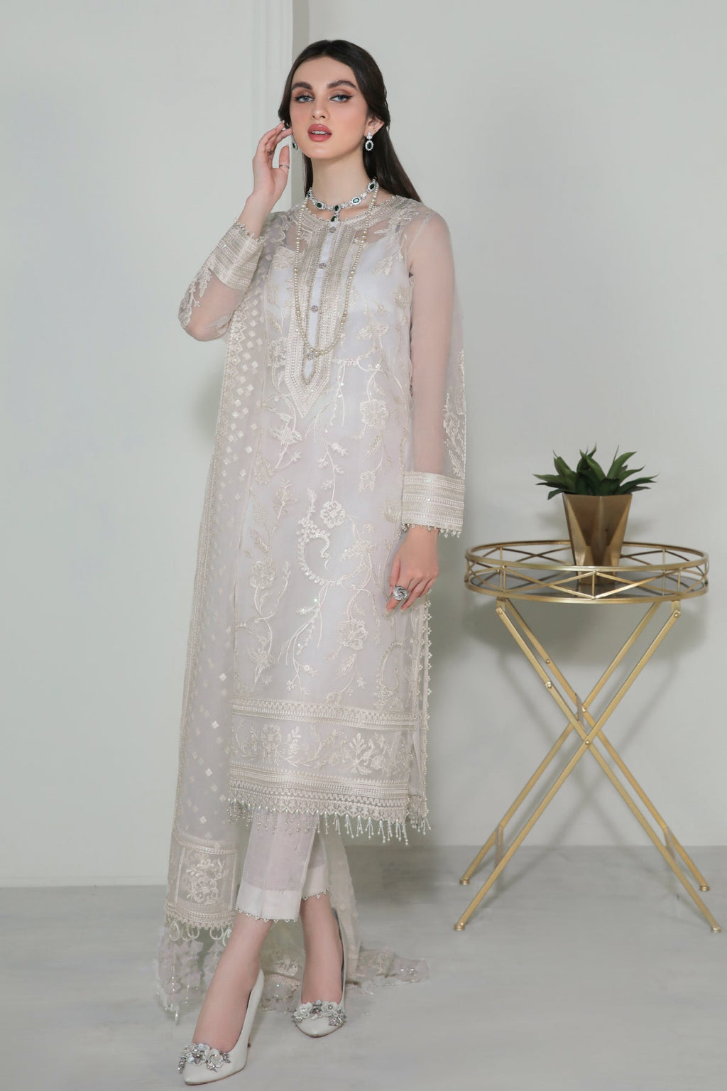 Baroque EMBROIDERED ORGANZA SF-186, view 1