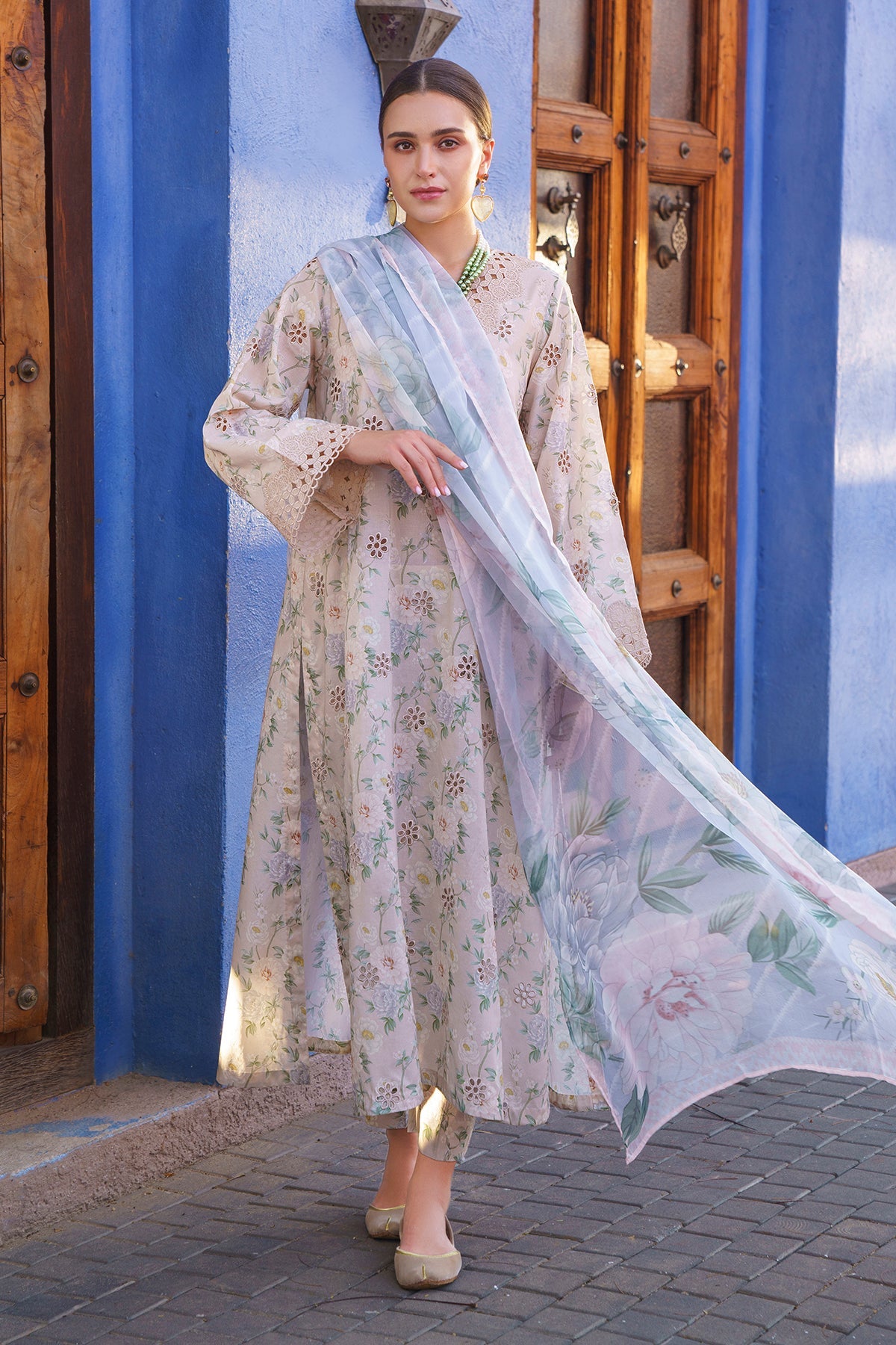 EMBROIDERED PRINTED LAWN SF-591