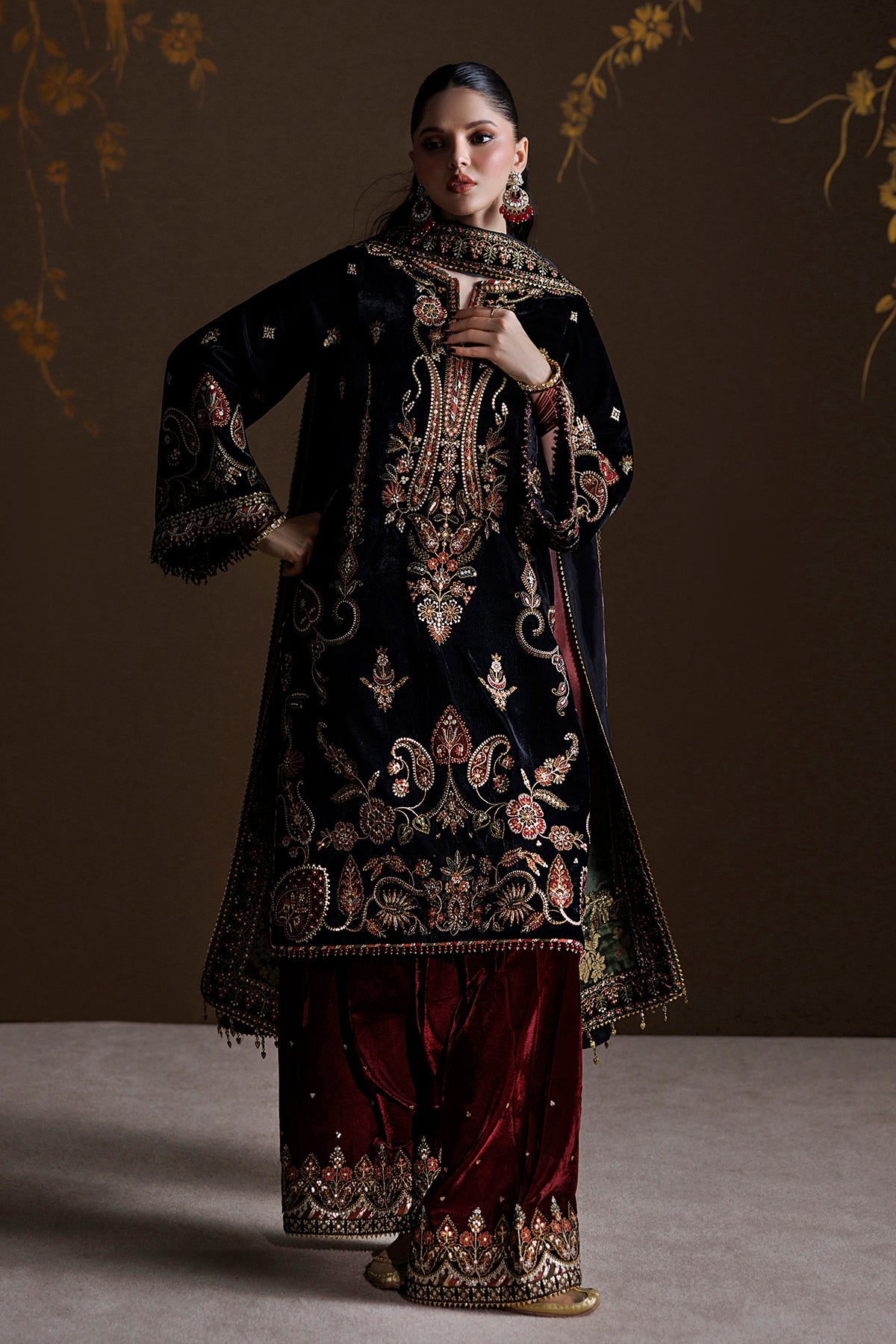 EMBROIDERED VELVET UF-4547