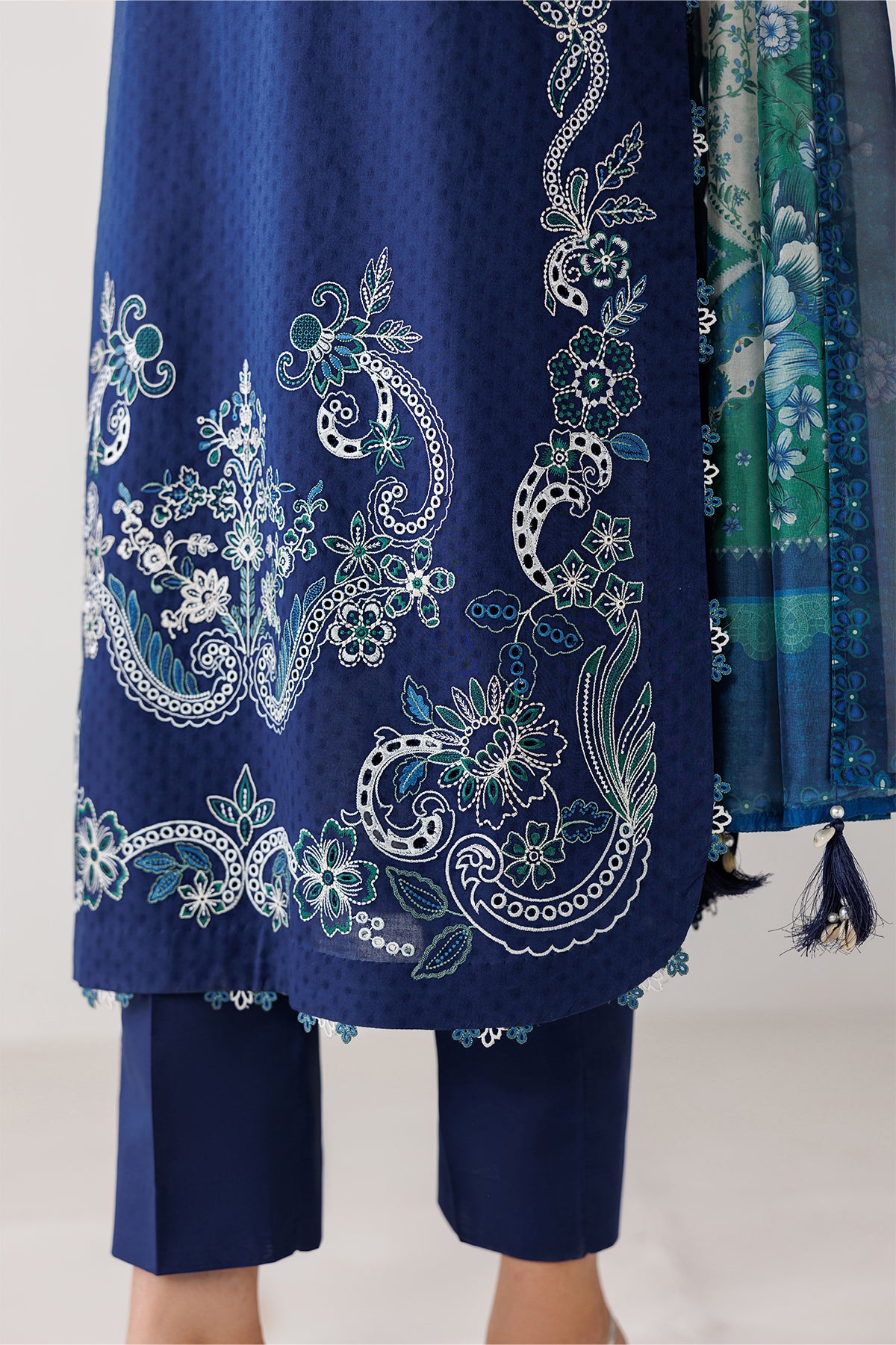 EMBROIDERED JACQUARD PR-1251