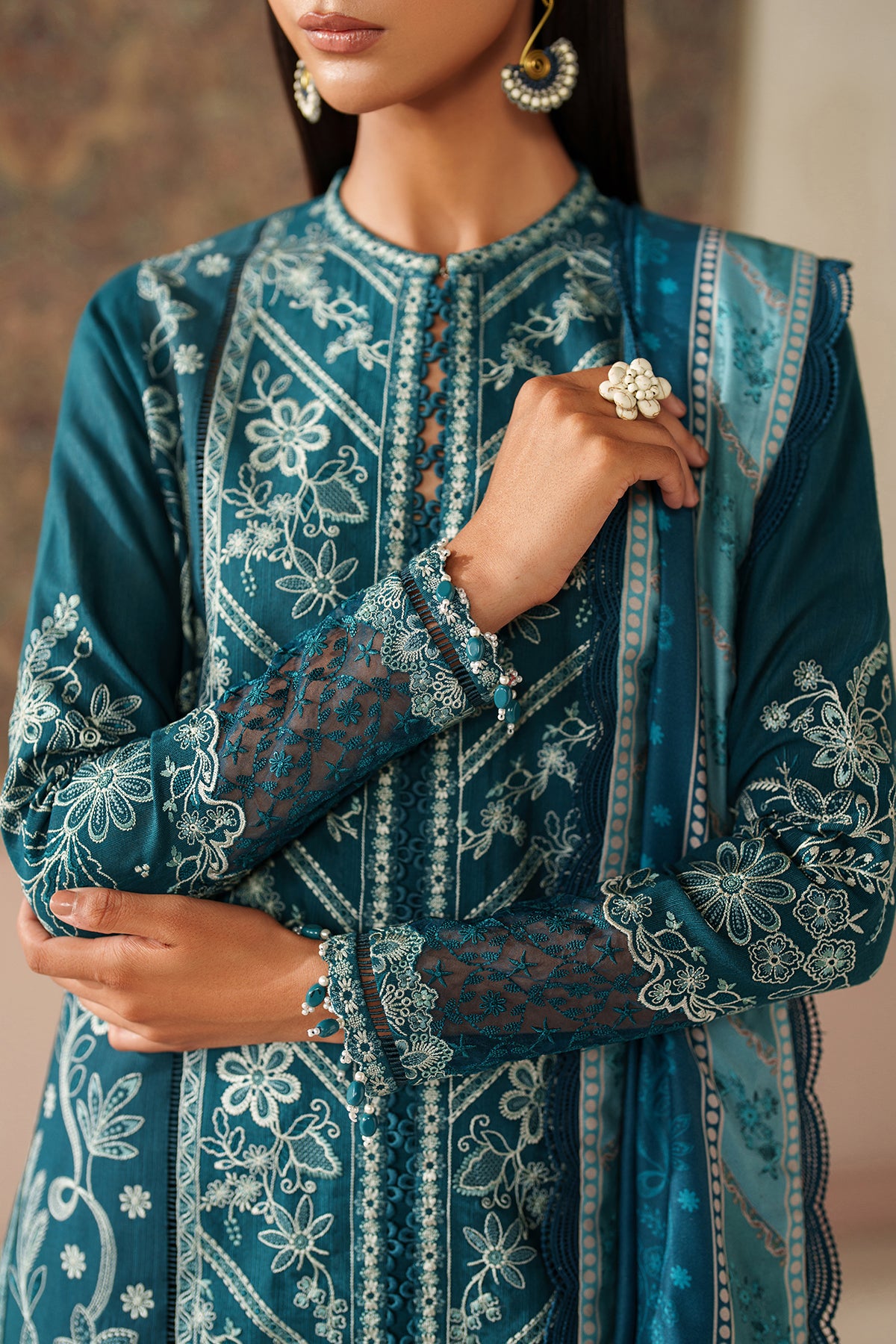 EMBROIDERED KHADDAR SF-4348