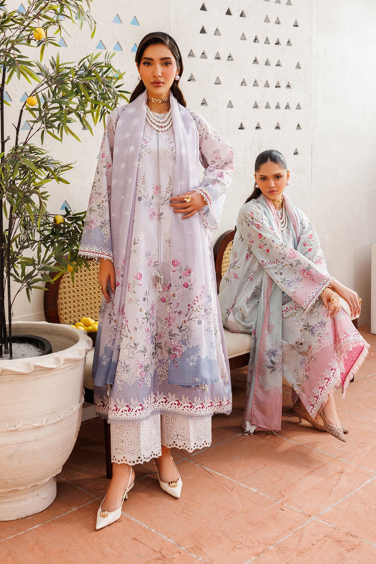EMBROIDERED LAWN UF-4395