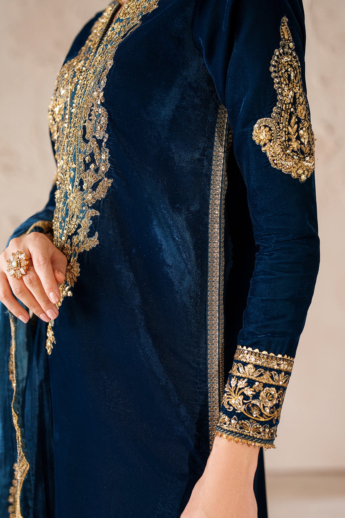 EMBROIDERED VELVET PR-1206