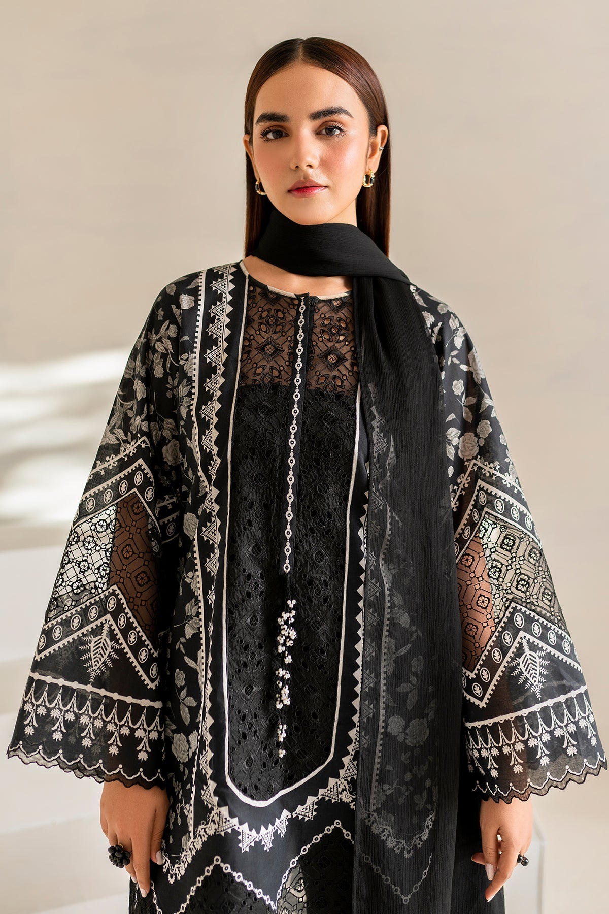 EMBROIDERED LAWN SF-671