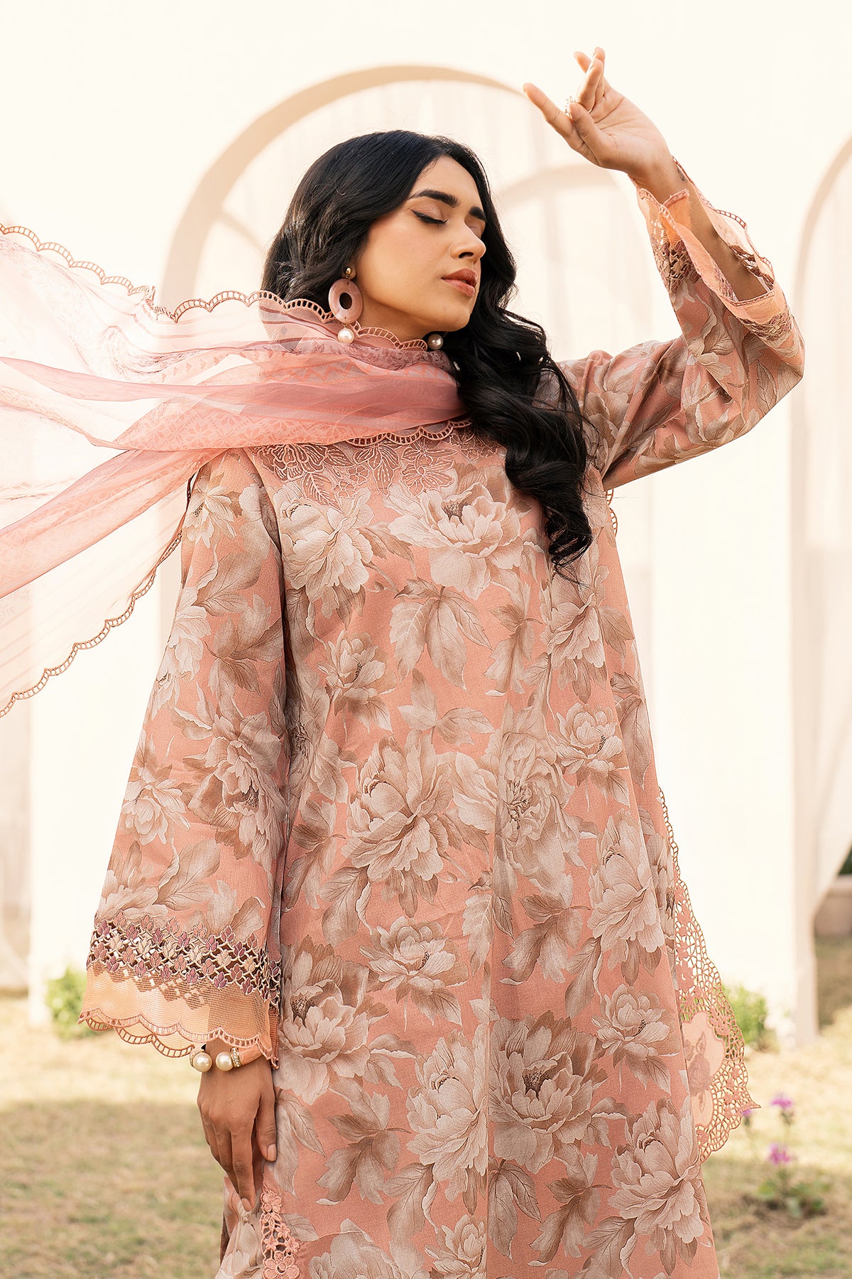 EMBROIDERED PRINTED LAWN UF-593