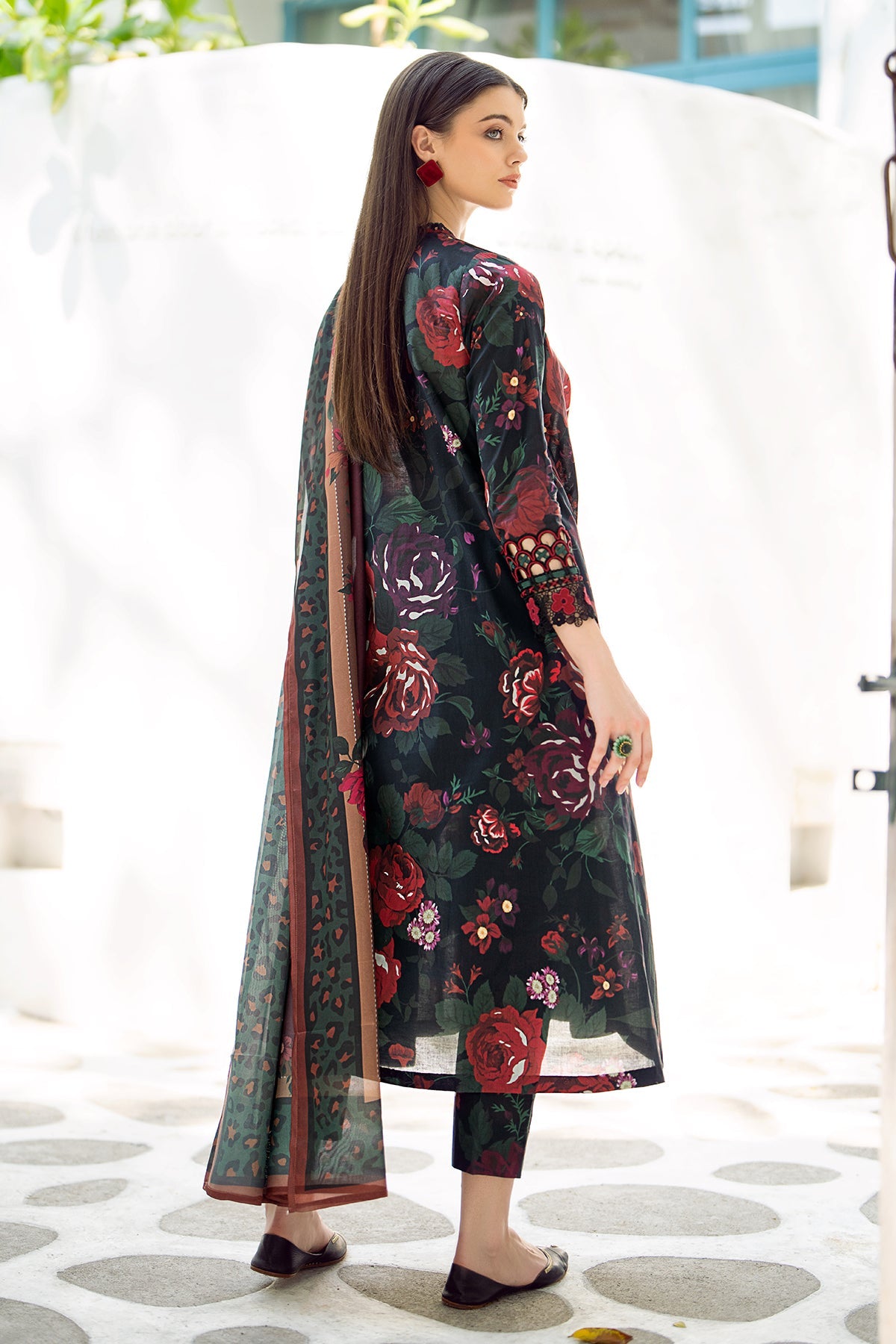 EMBROIDERED PRINTED LAWN SF-547