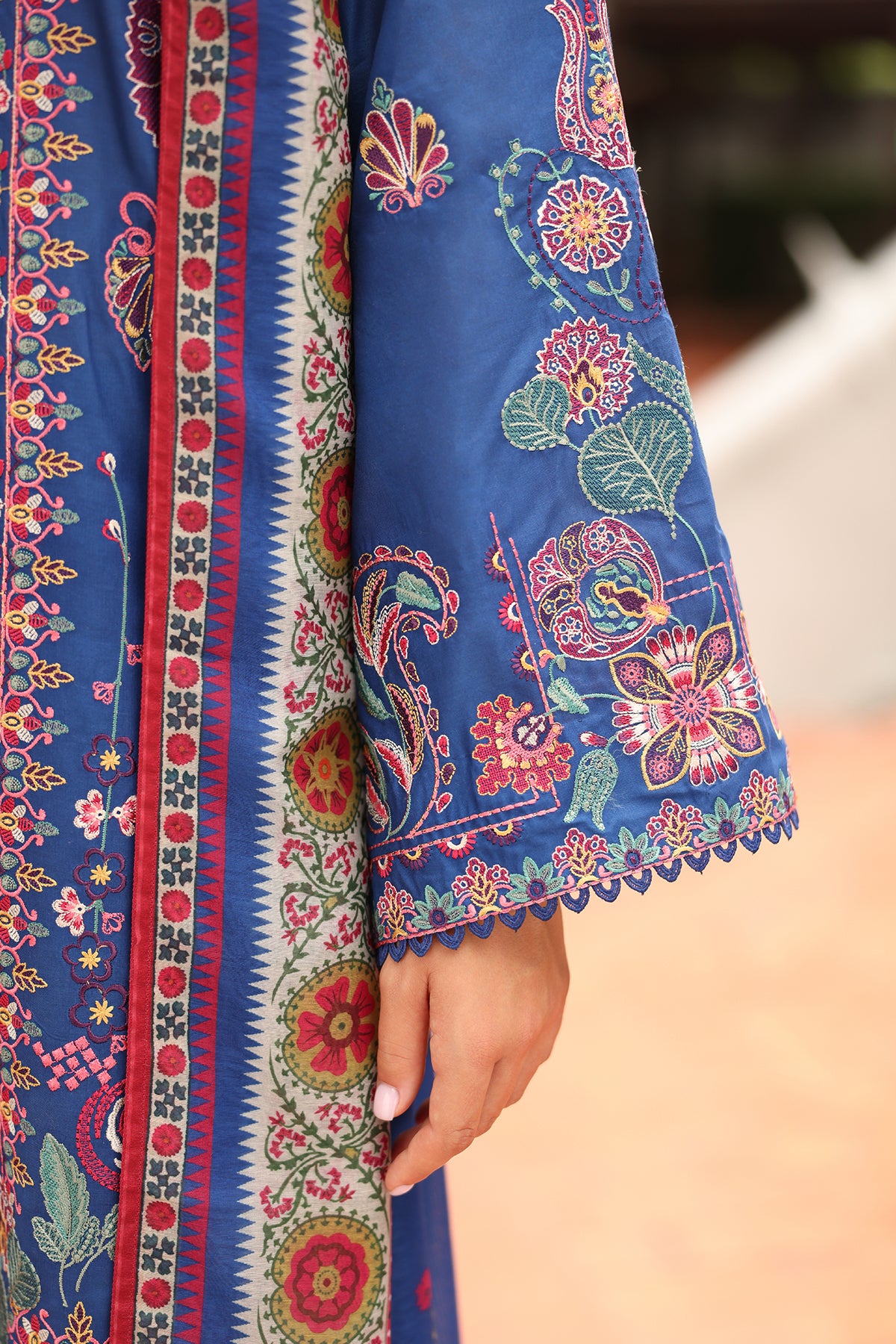 EMBROIDERED LAWN UF-4251