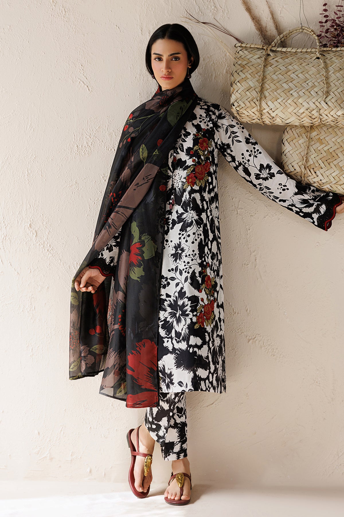 EMBROIDERED LAWN SF-4517