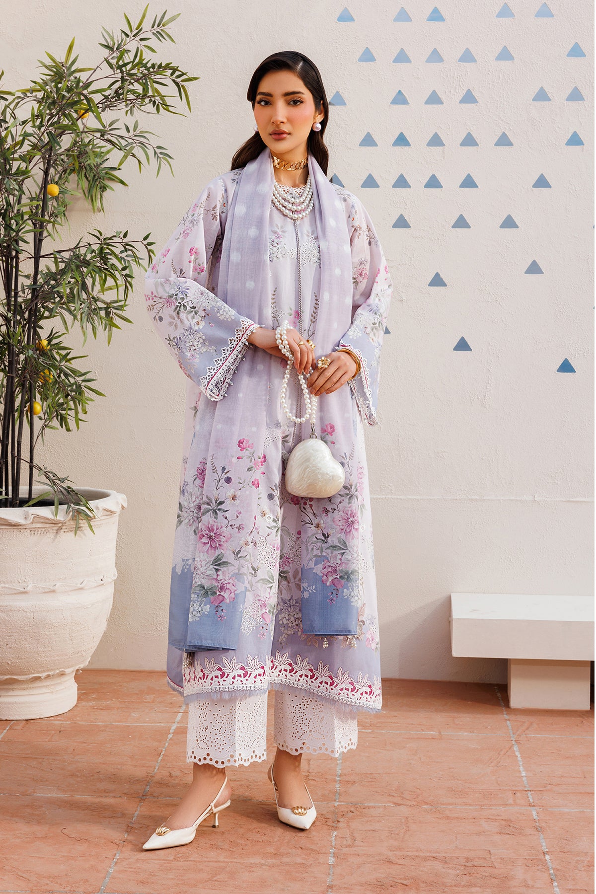 EMBROIDERED LAWN UF-4395
