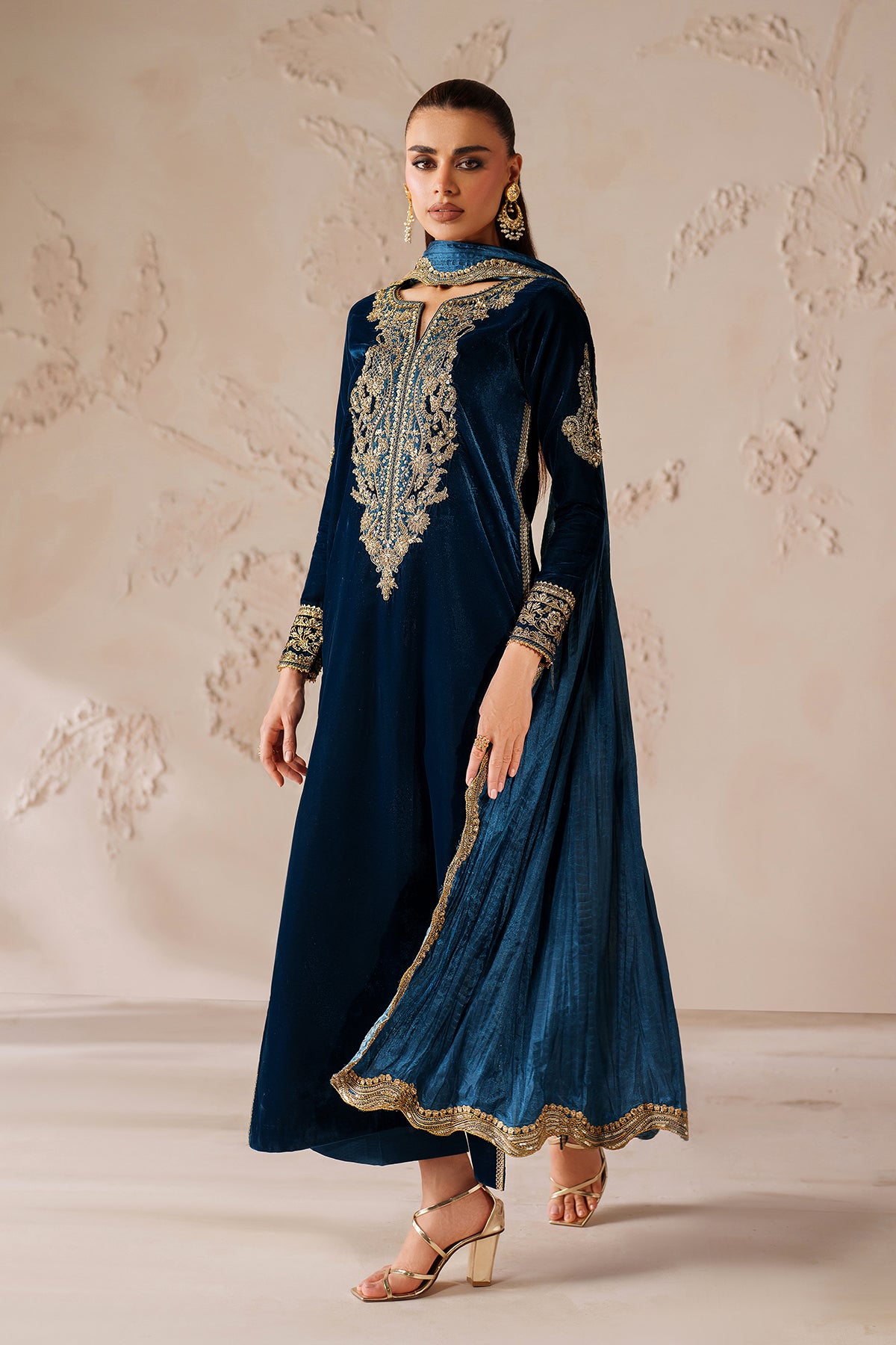EMBROIDERED VELVET PR-1206