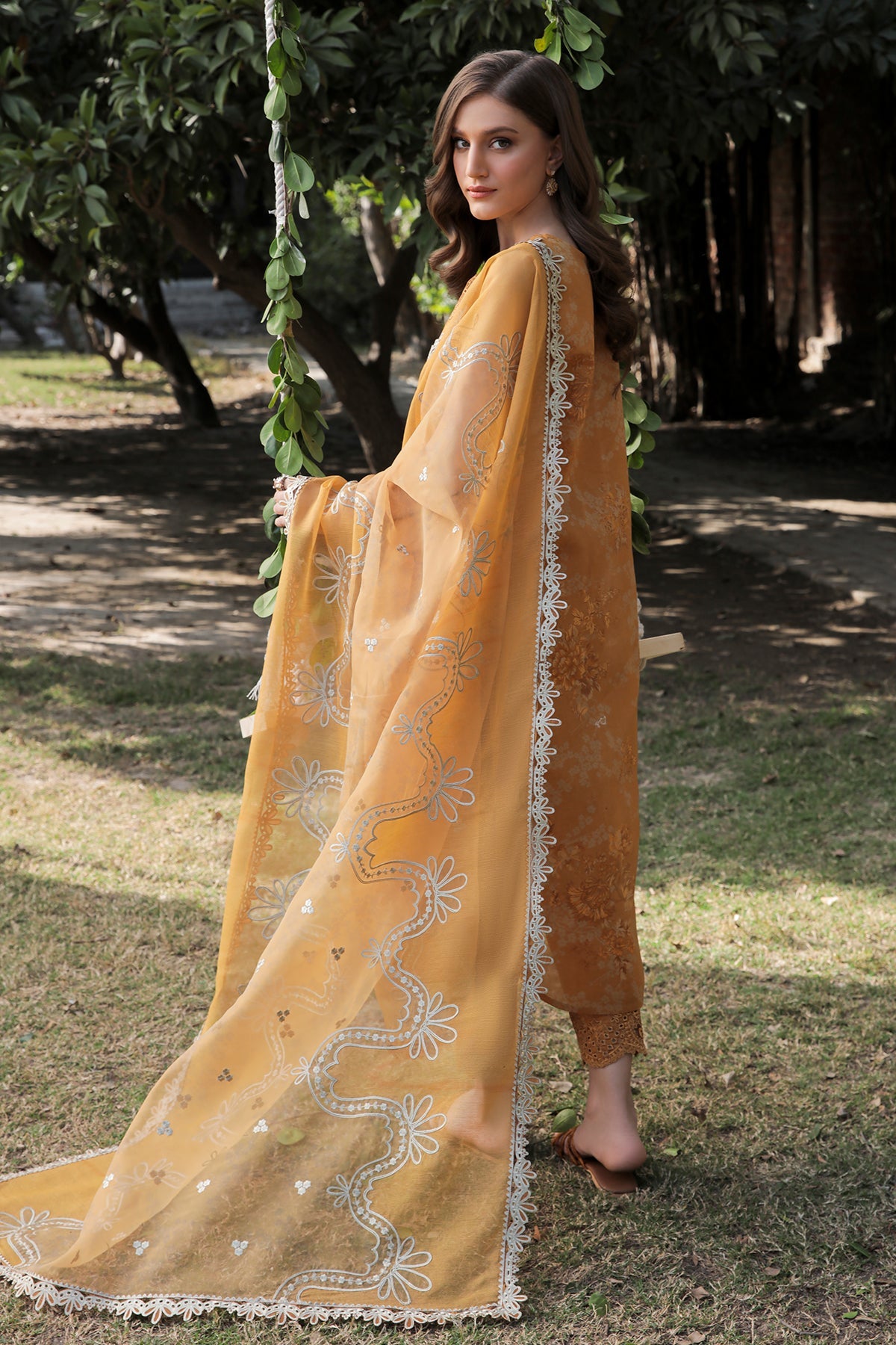 EMBROIDERED LAWN SF-321