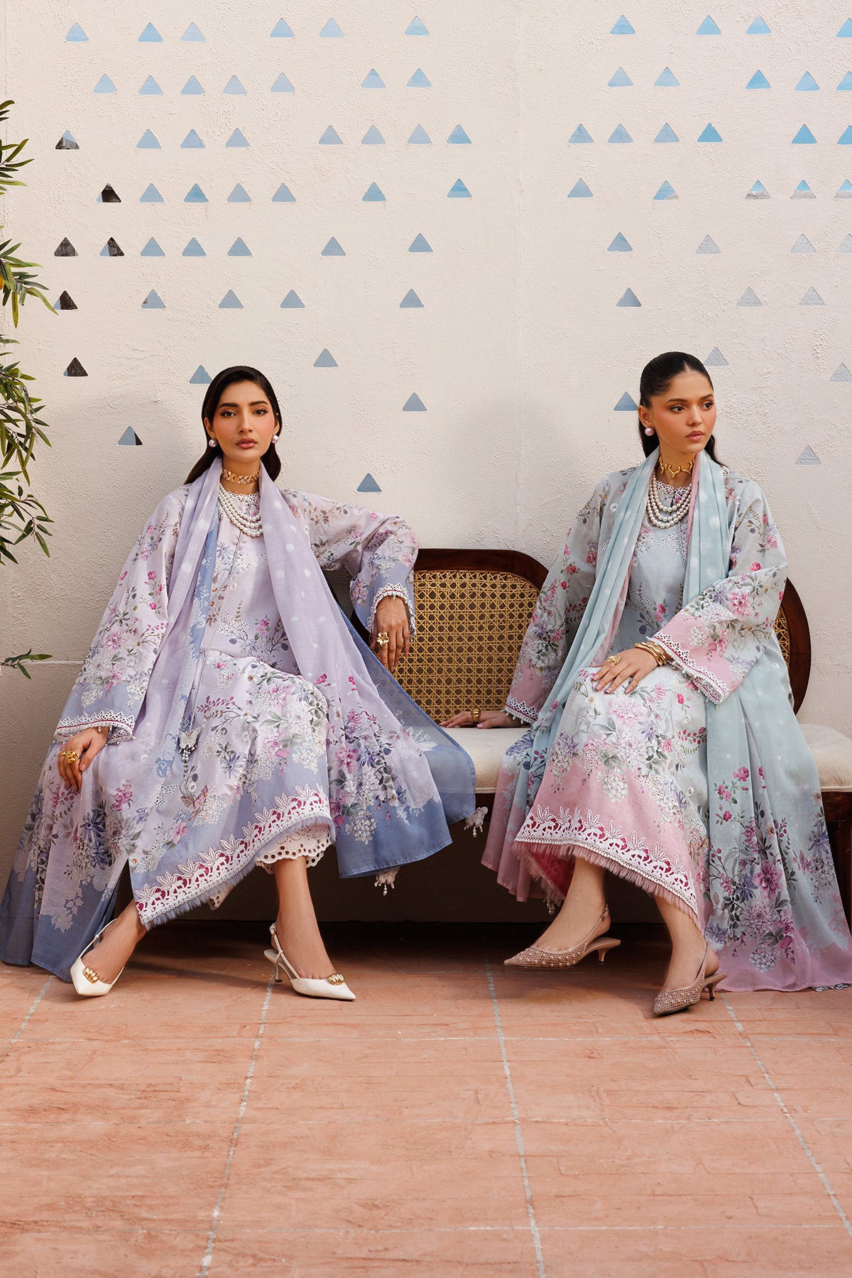 EMBROIDERED LAWN UF-4395