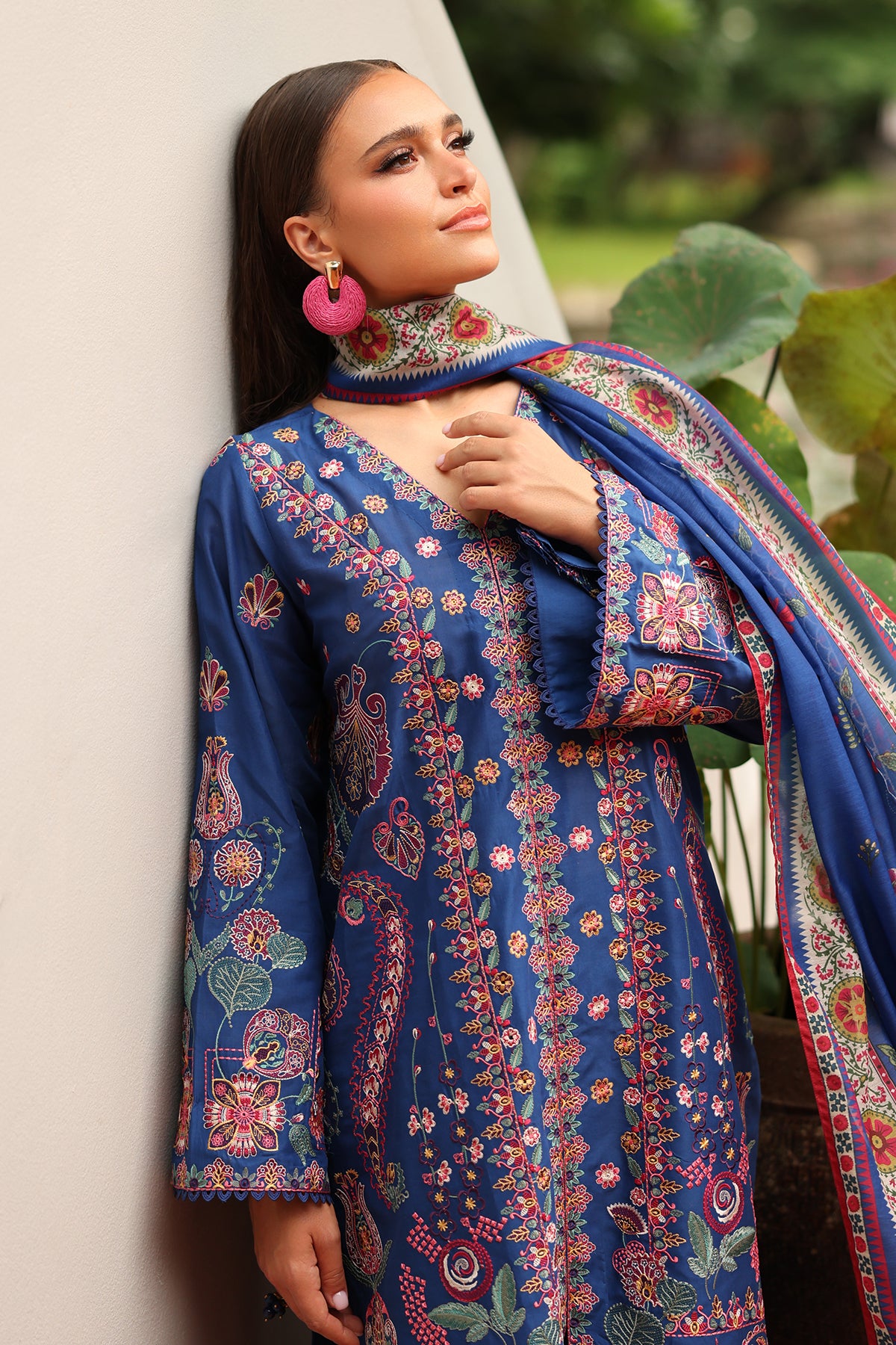 EMBROIDERED LAWN UF-4251