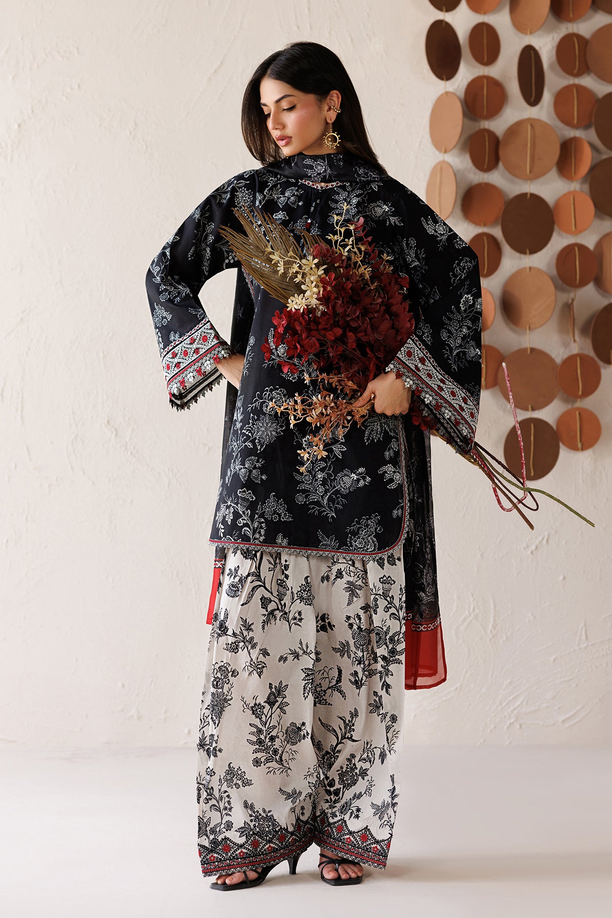 EMBROIDERED LAWN SF-4514