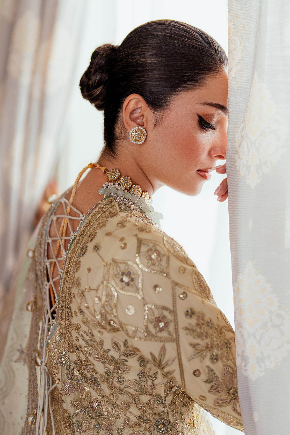 EMBROIDERED NET CH13-06 STITCHED