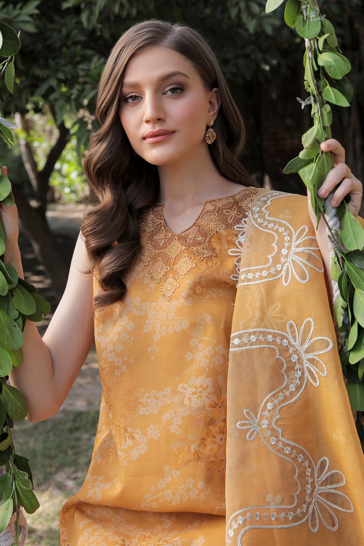 EMBROIDERED LAWN SF-321