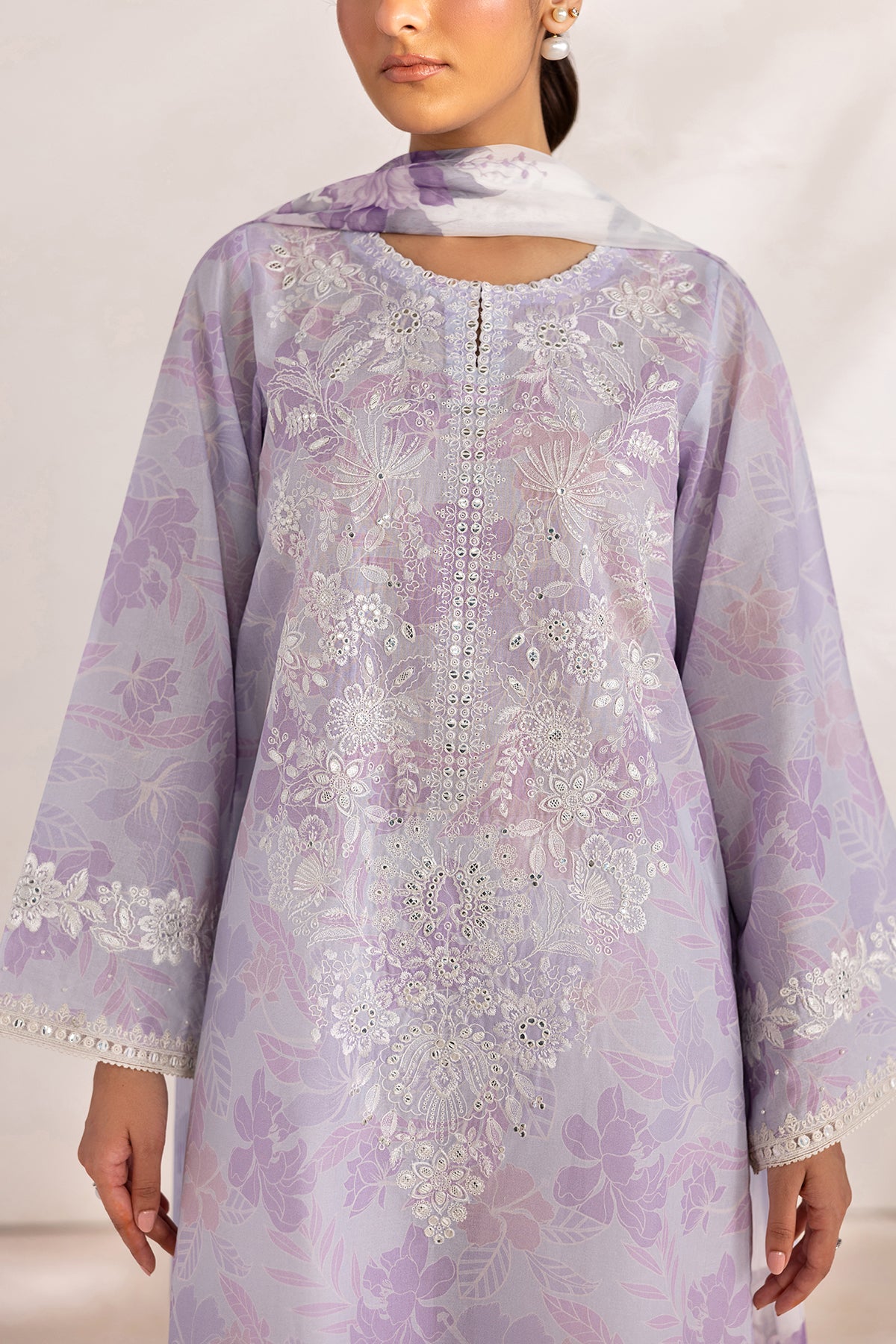 EMBROIDERED LAWN UF-4450