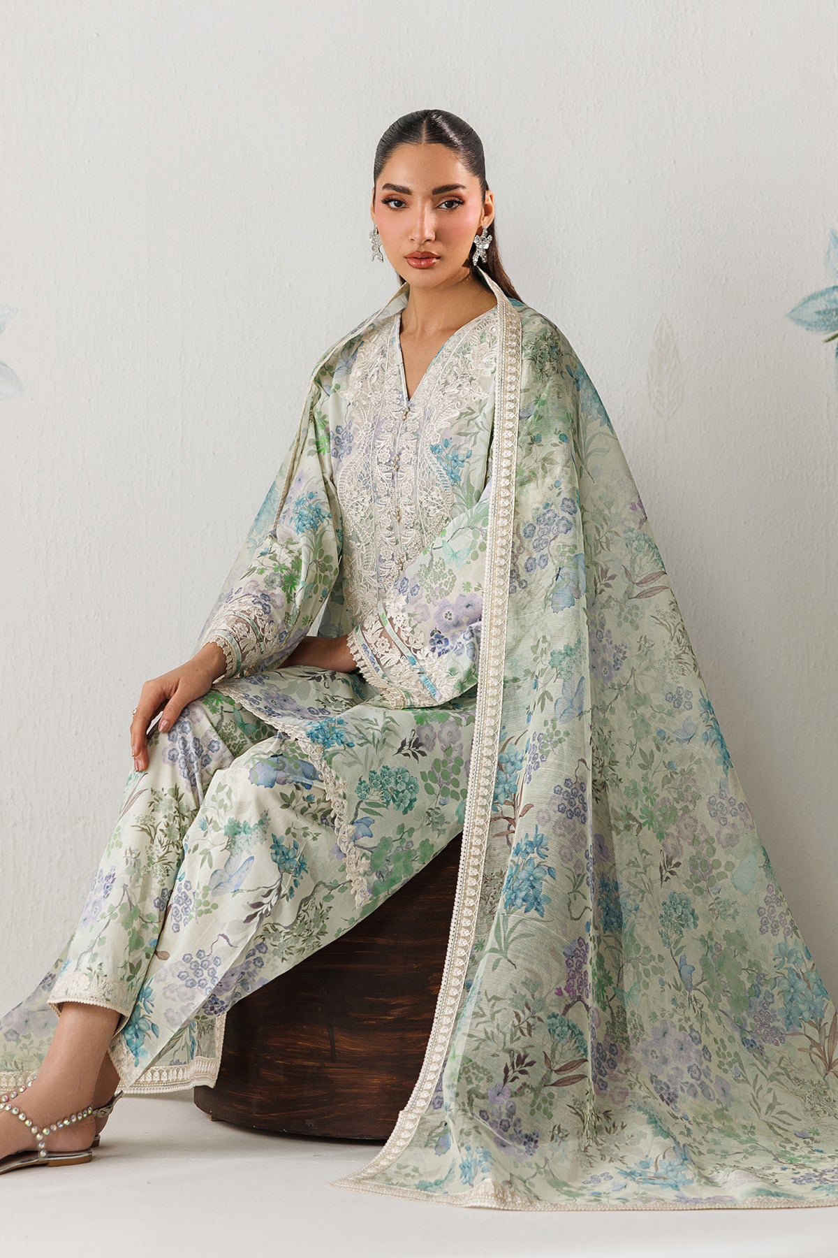 EMBROIDERED LAWN UF-4417