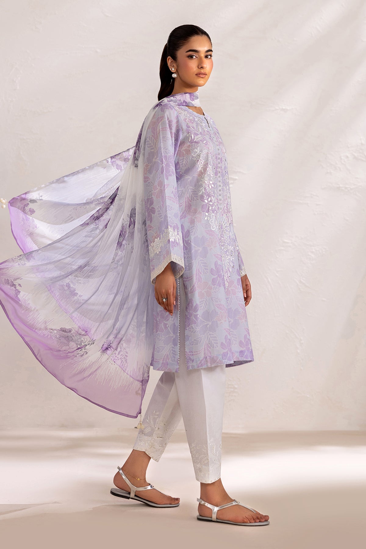 EMBROIDERED LAWN UF-4450