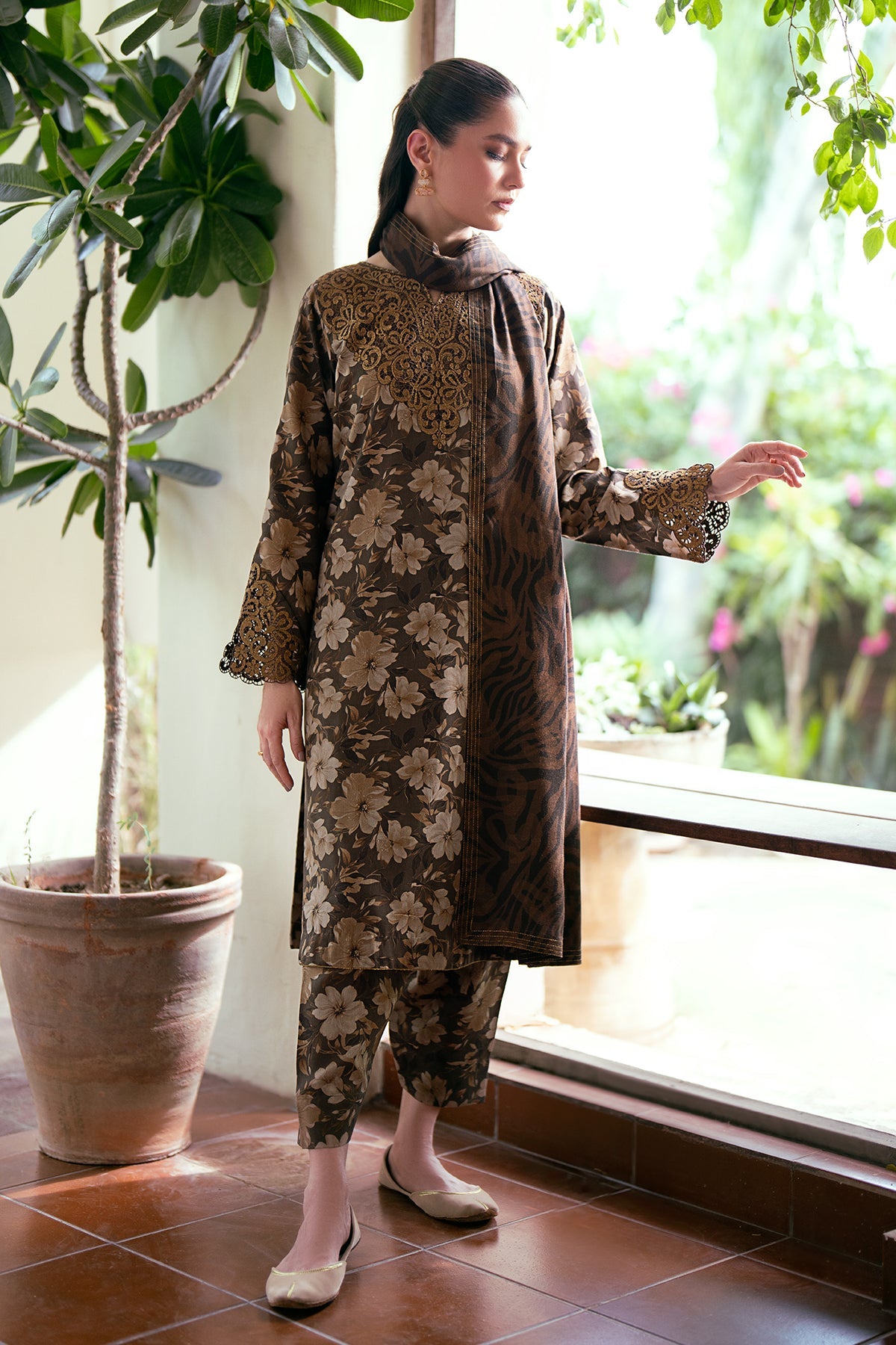 EMBROIDERED VISCOSE SF-765