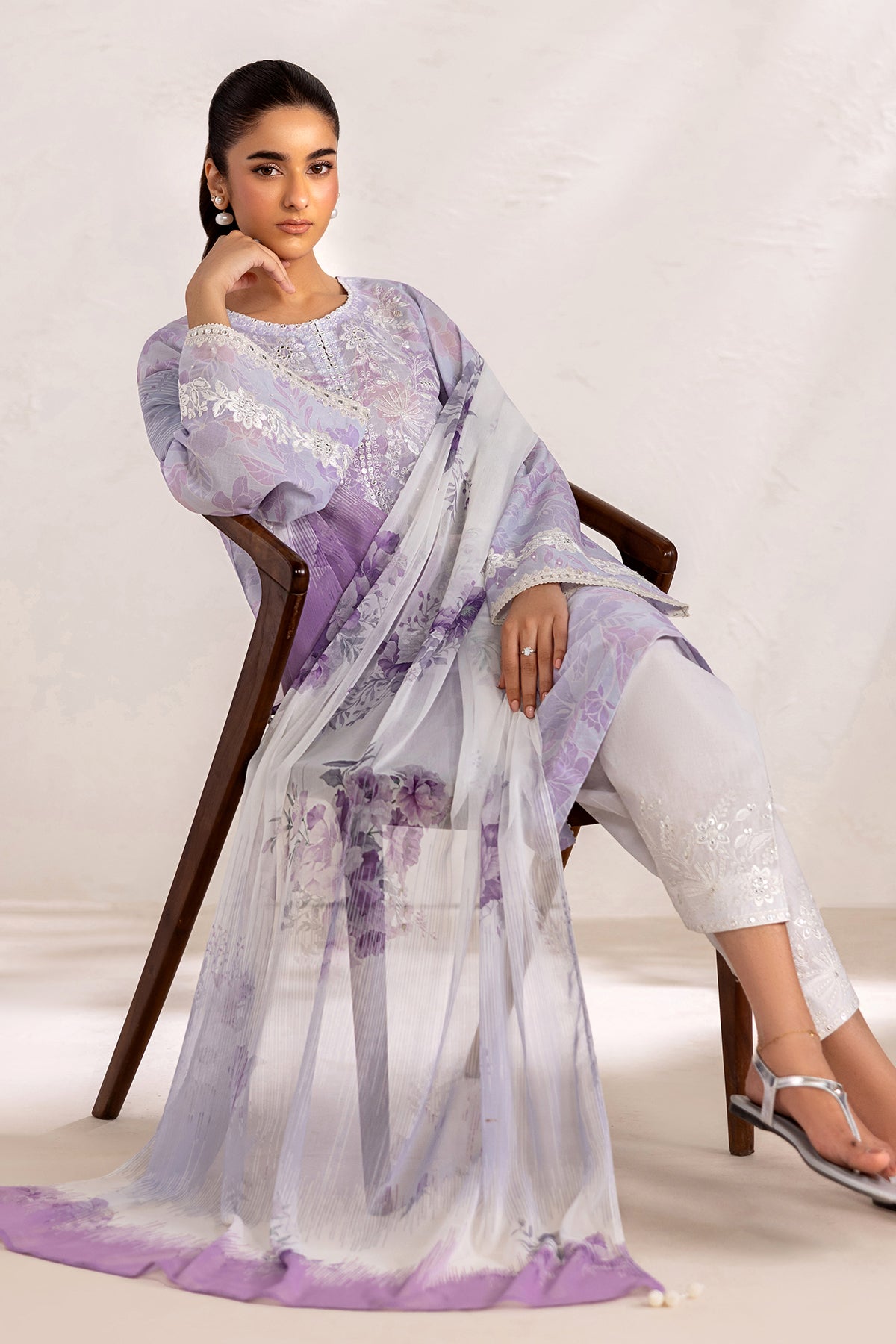 EMBROIDERED LAWN UF-4450