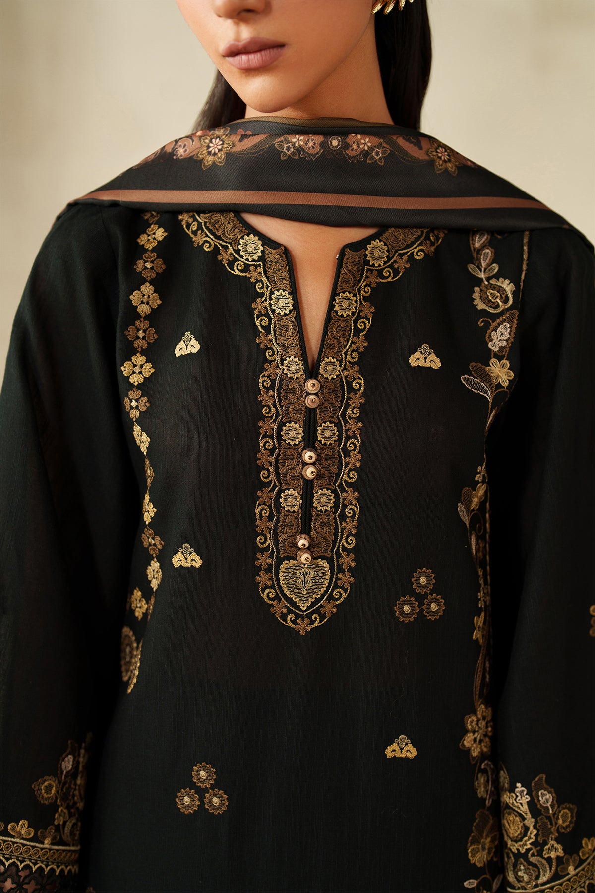 EMBROIDERED KHADDAR SF-4328