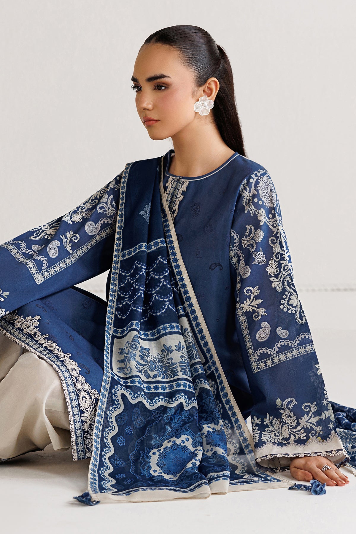 EMBROIDERED LAWN SF-4494