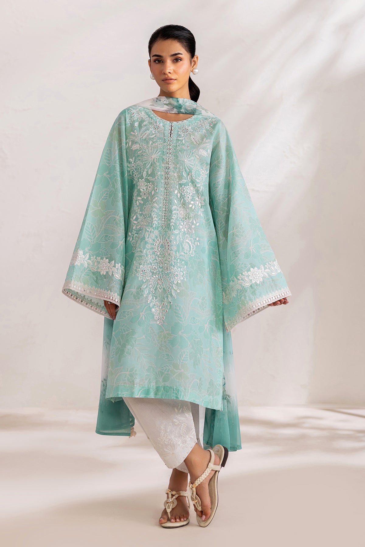EMBROIDERED LAWN UF-4451