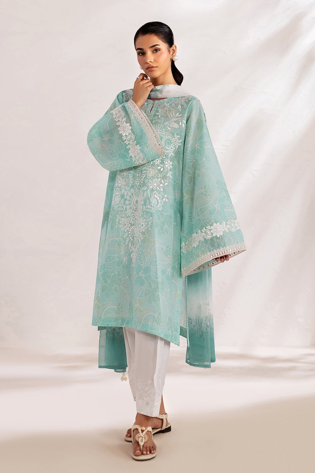 EMBROIDERED LAWN UF-4451