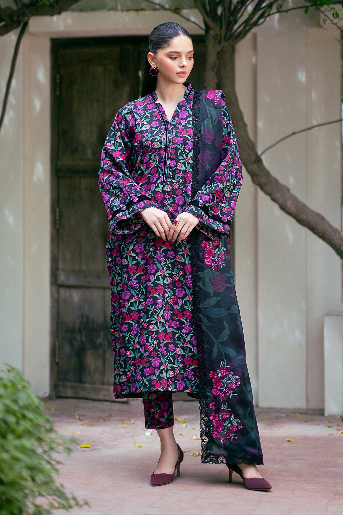 EMBROIDERED VISCOSE SF-766