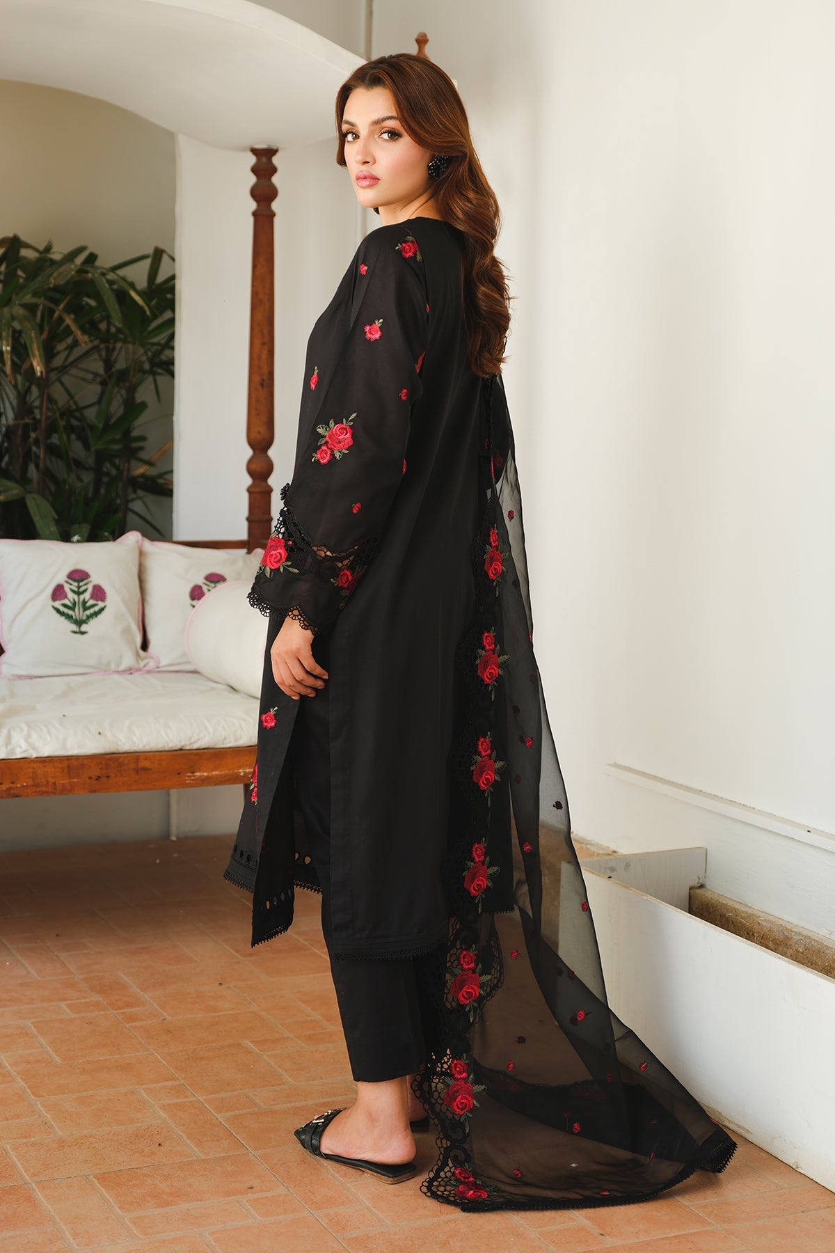 EMBROIDERED LAWN SF-648